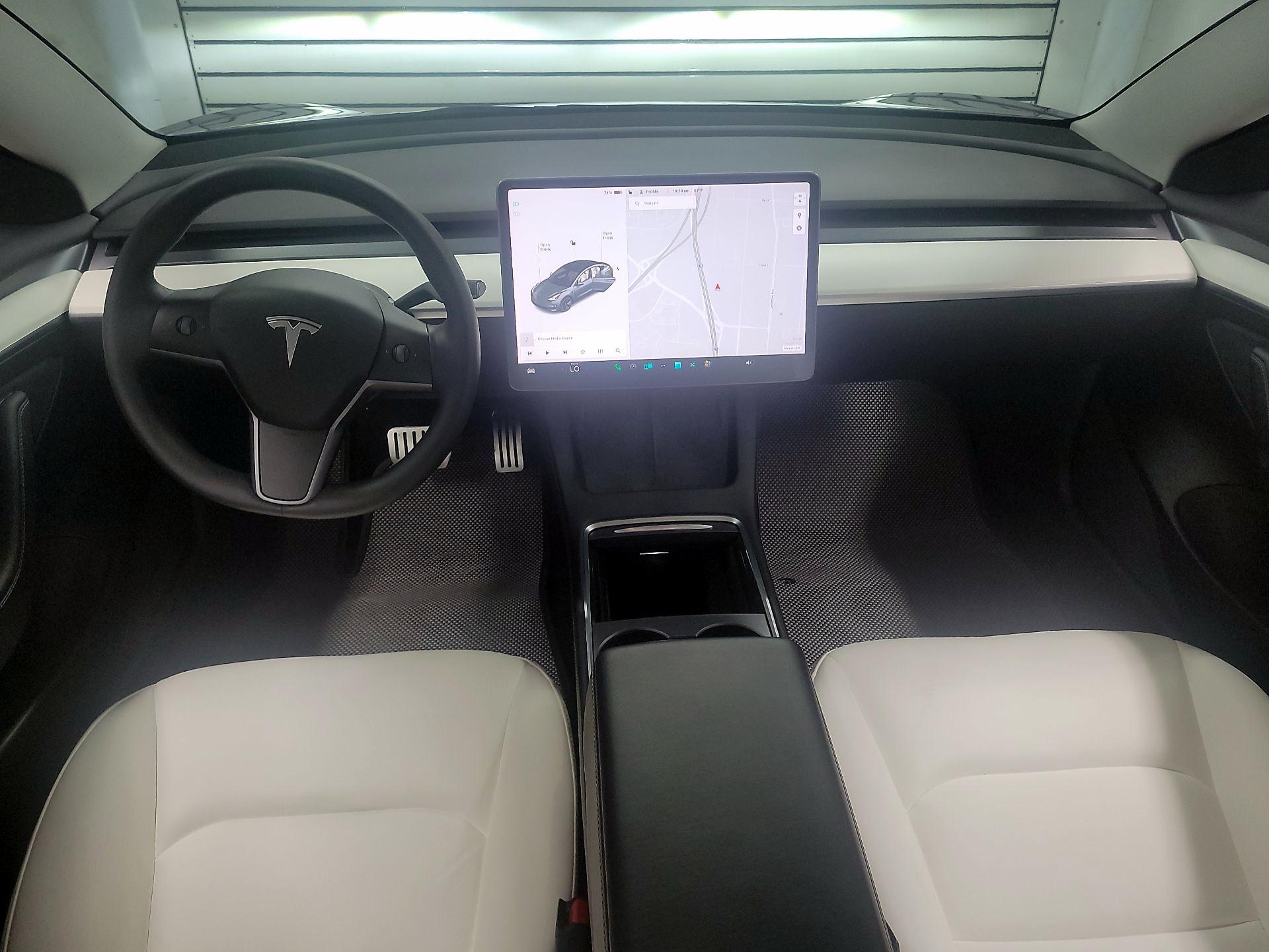 Thumbnail: 2022 Tesla Model 3 - 8