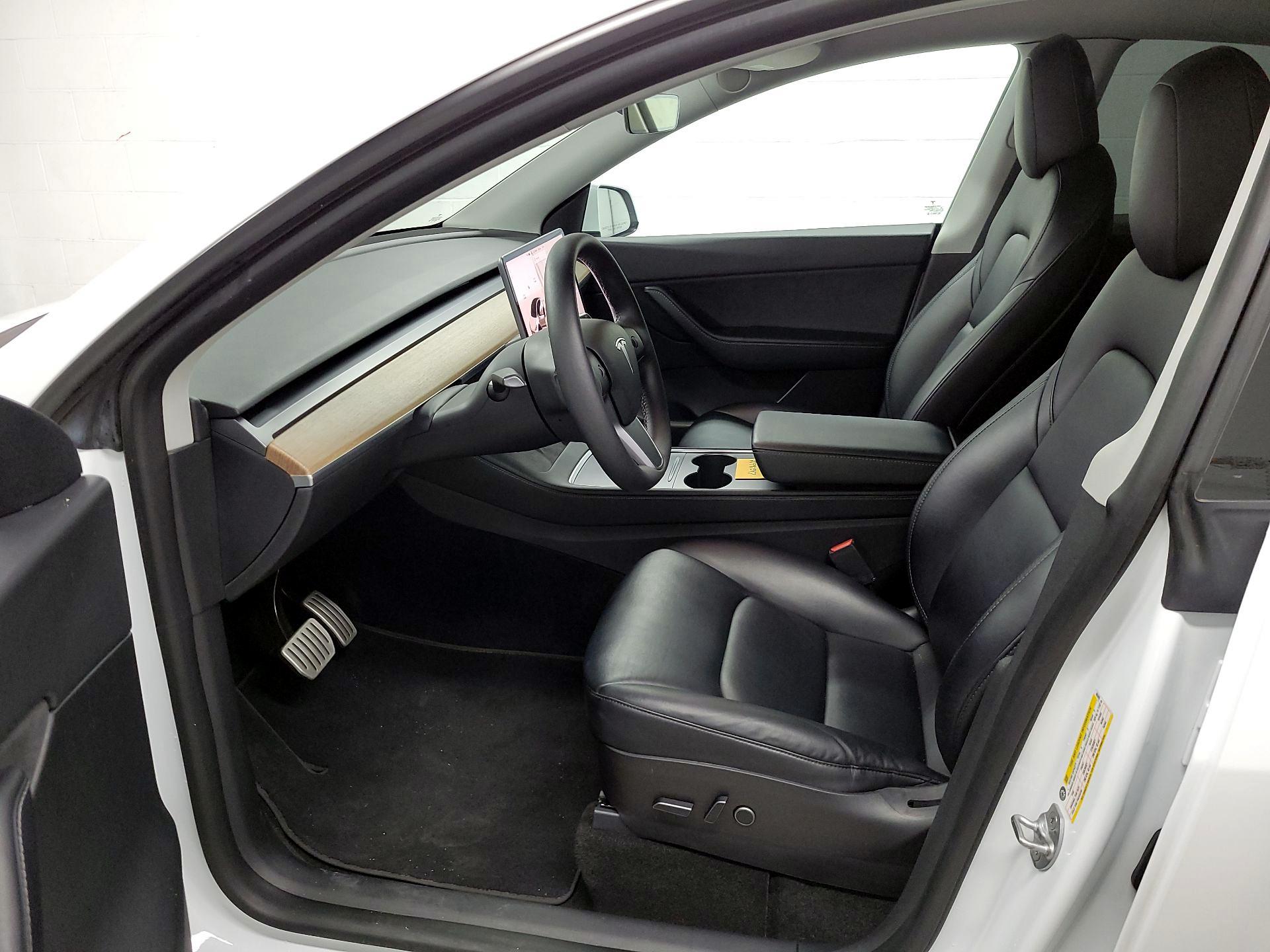 Thumbnail: 2022 Tesla Model Y - 9