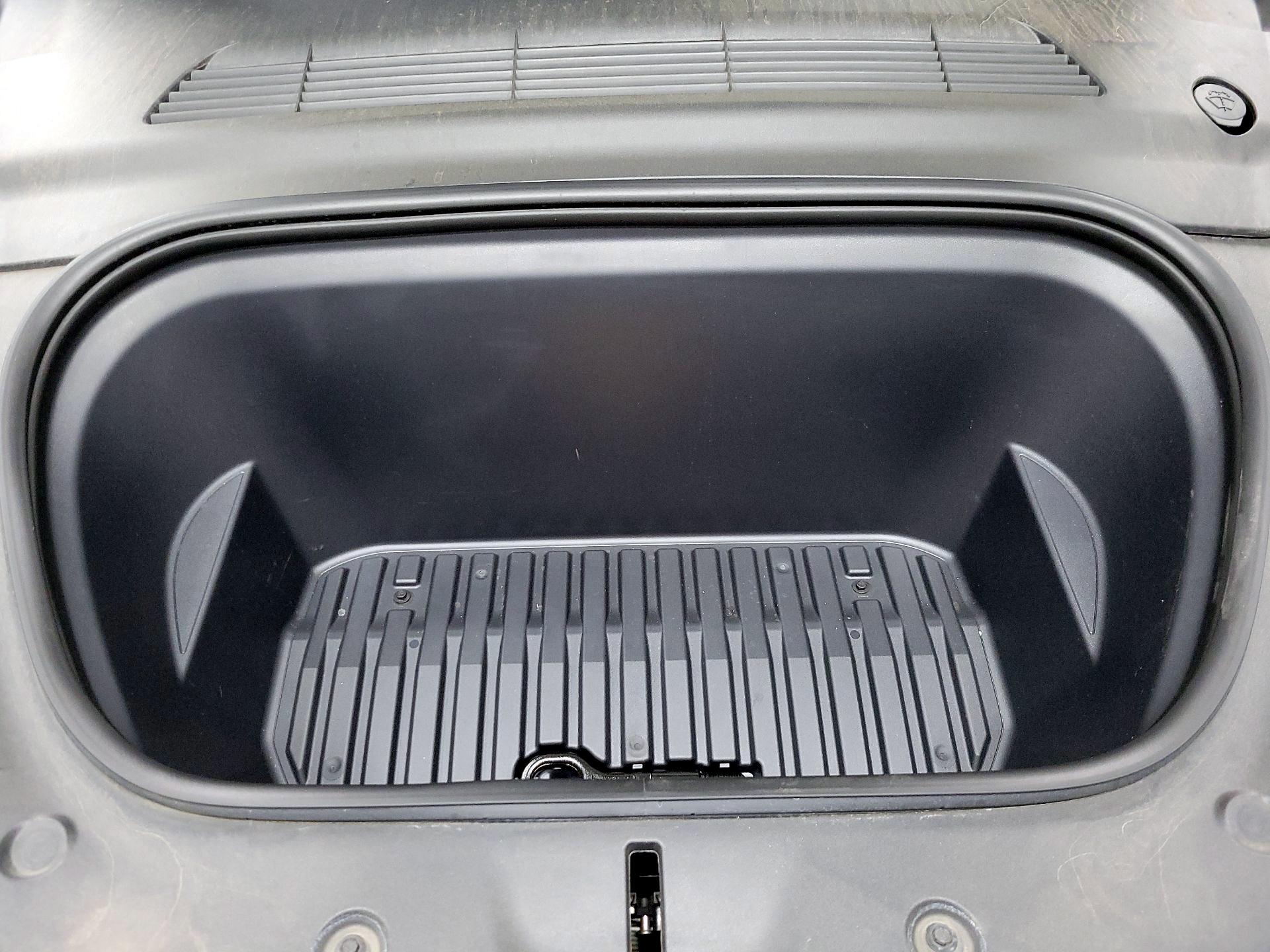 Thumbnail: 2022 Tesla Model Y - 19