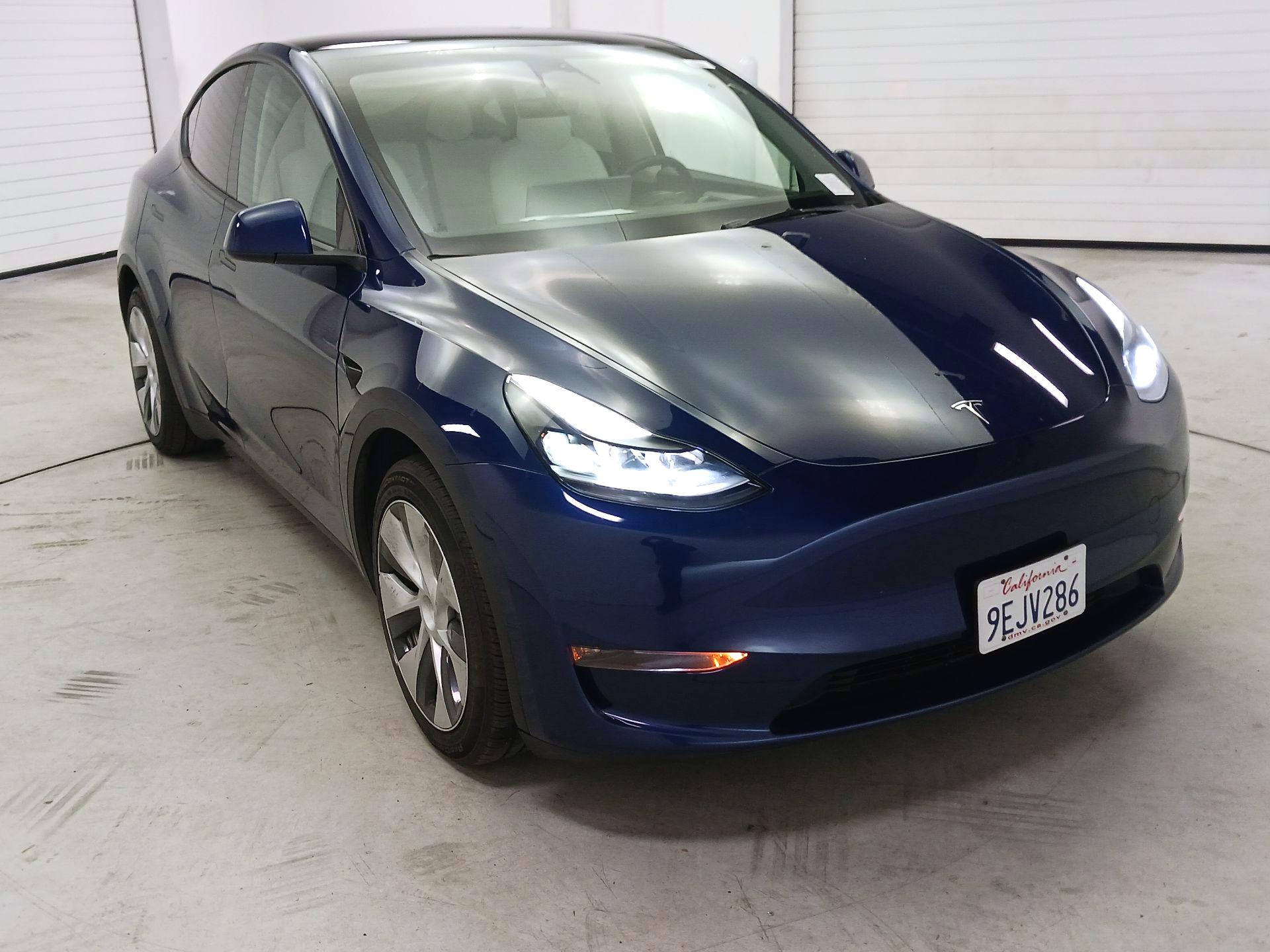 Thumbnail: 2023 Tesla Model Y - 1