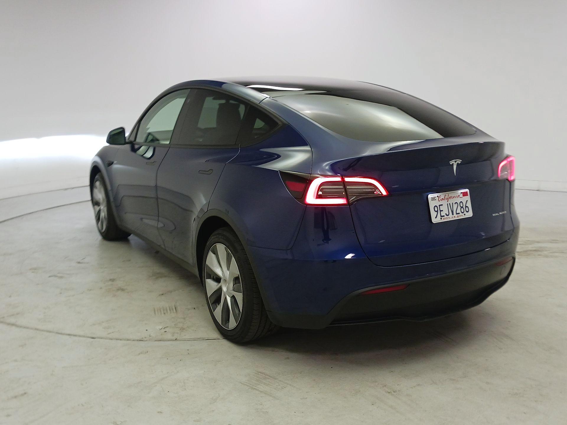 Thumbnail: 2023 Tesla Model Y - 7
