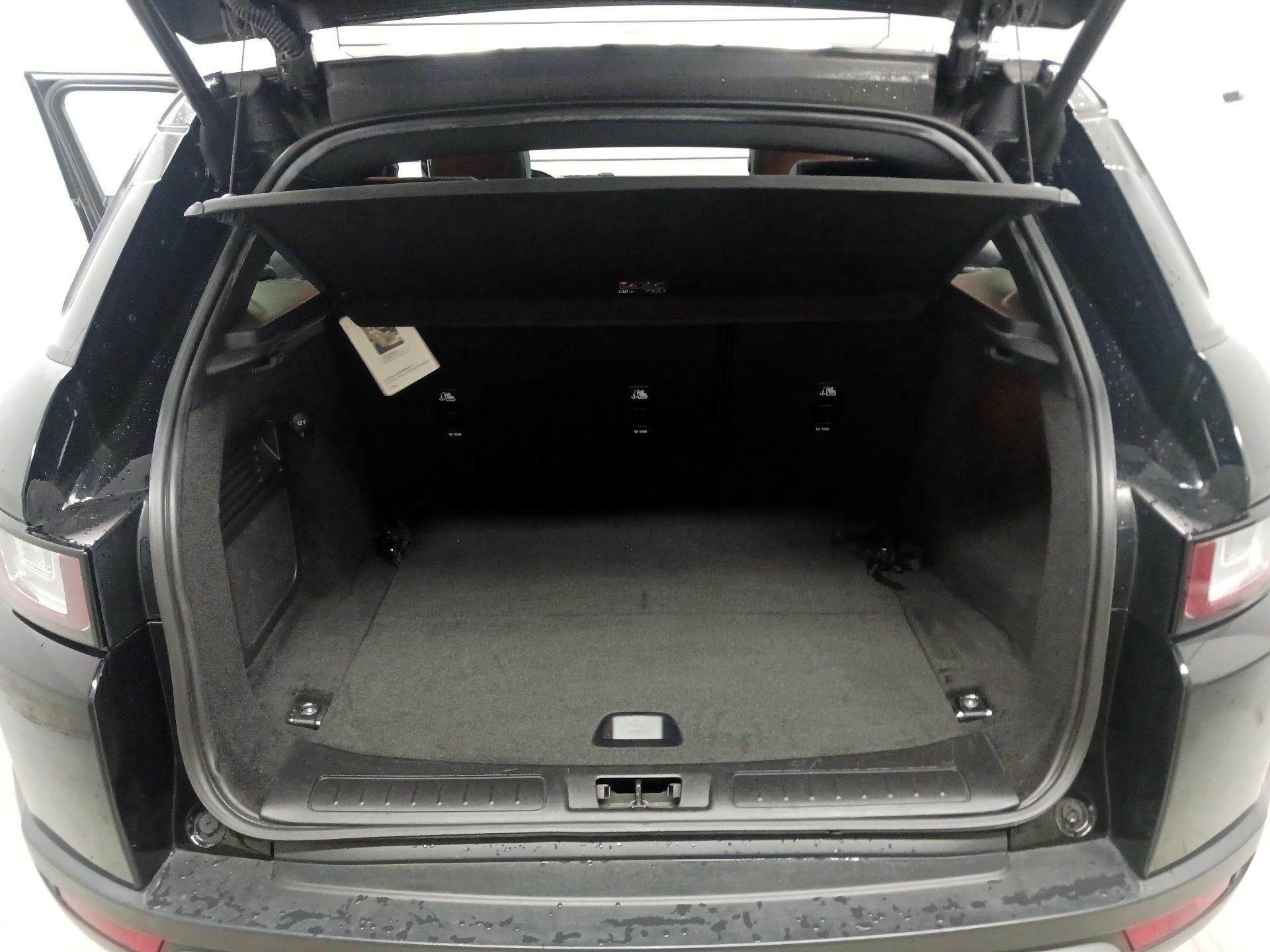 Thumbnail: 2019 Land Rover Range Rover Evoque - 20