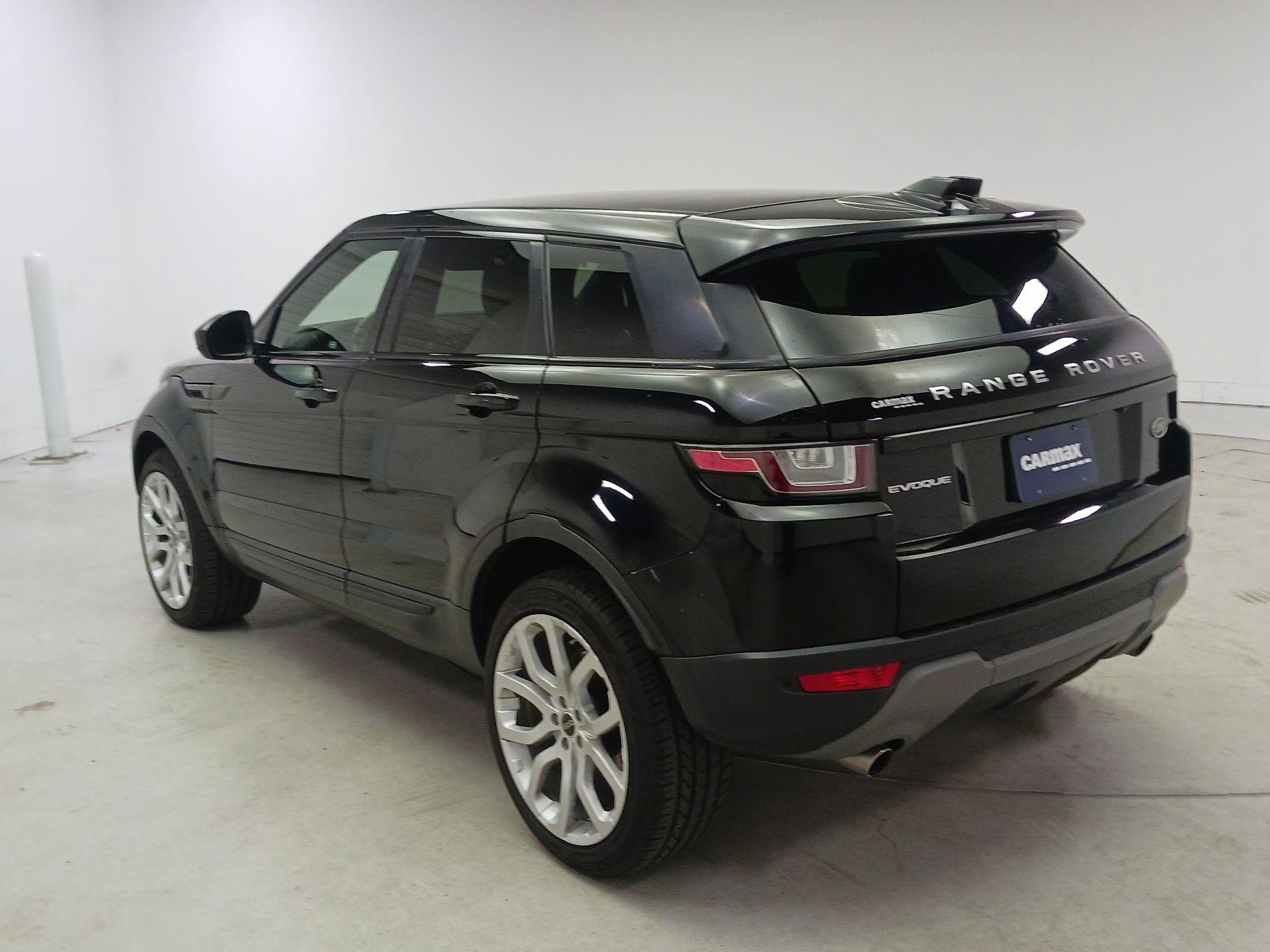 Thumbnail: 2019 Land Rover Range Rover Evoque - 7