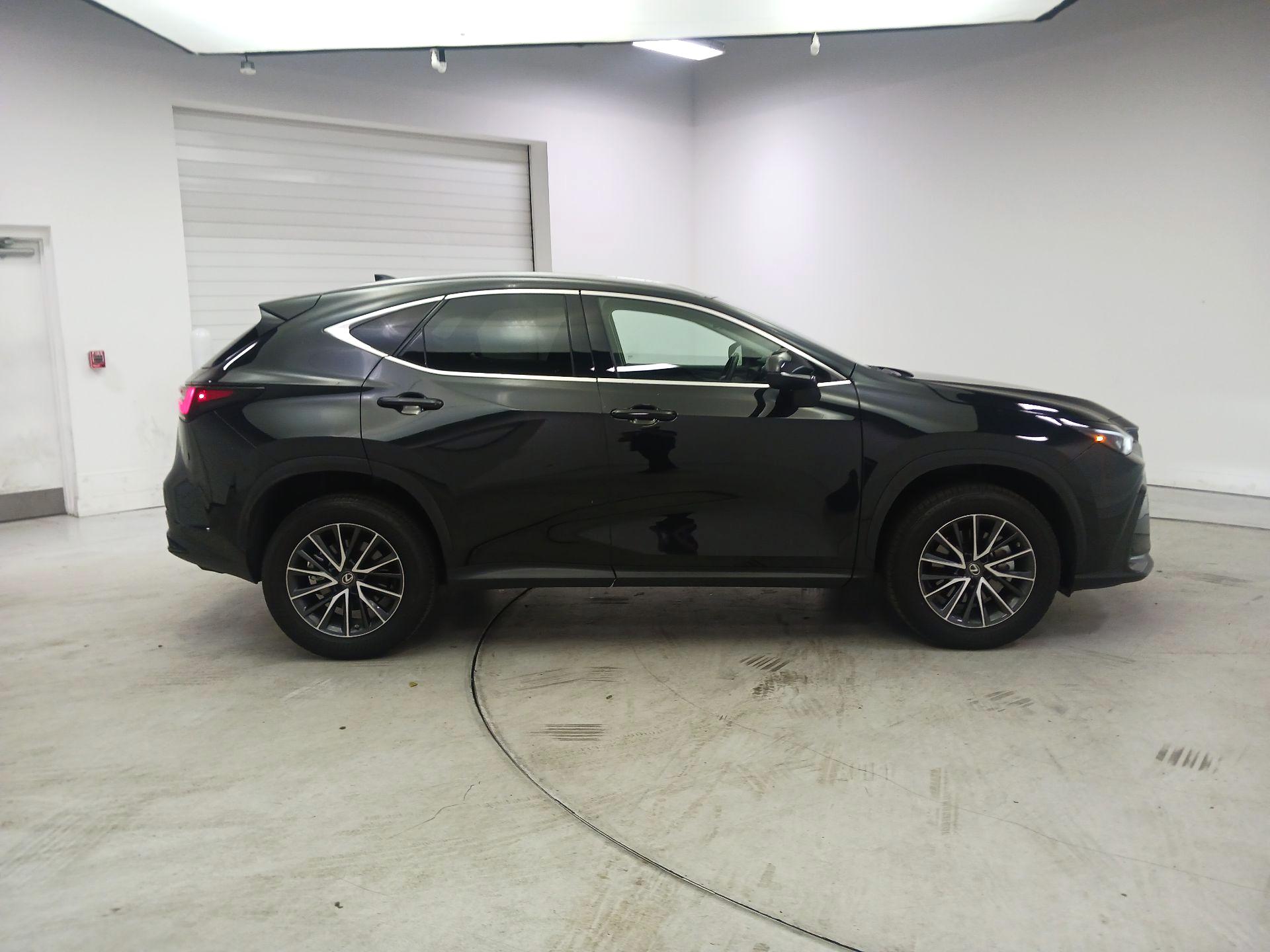 Thumbnail: 2023 Lexus NX - 4