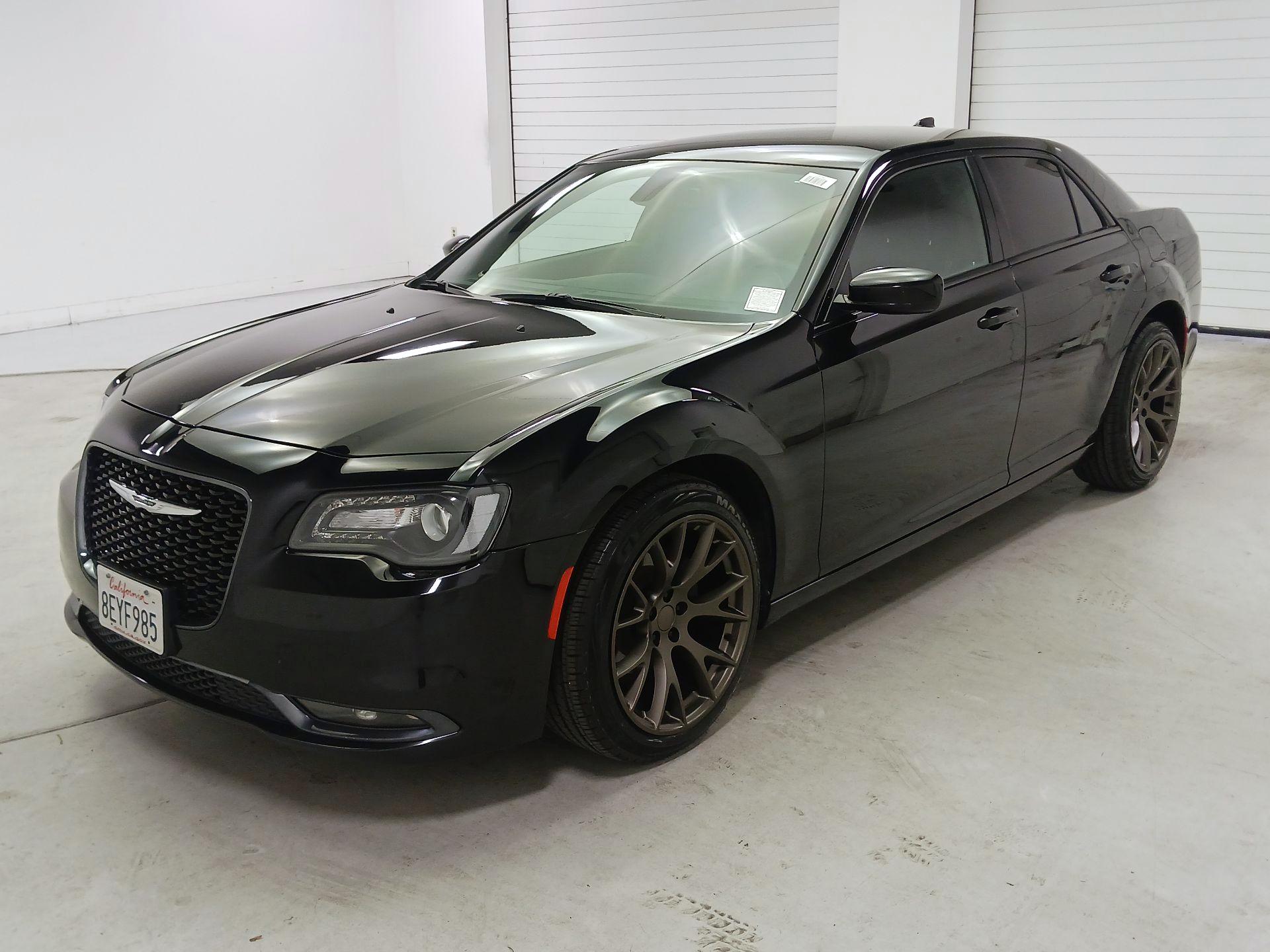 Thumbnail: 2018 Chrysler 300 - 3