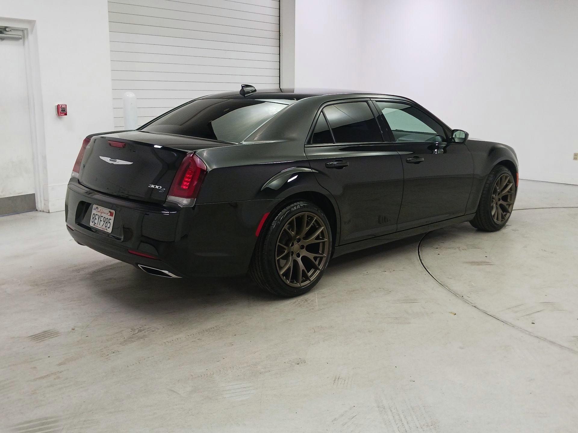 Thumbnail: 2018 Chrysler 300 - 5