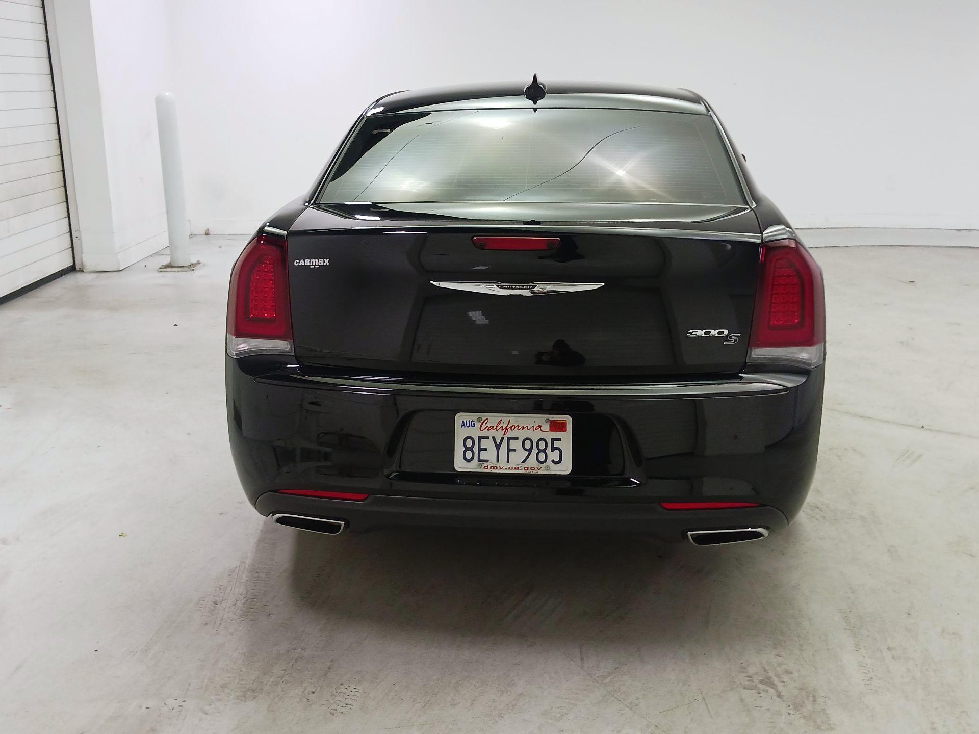 Thumbnail: 2018 Chrysler 300 - 6