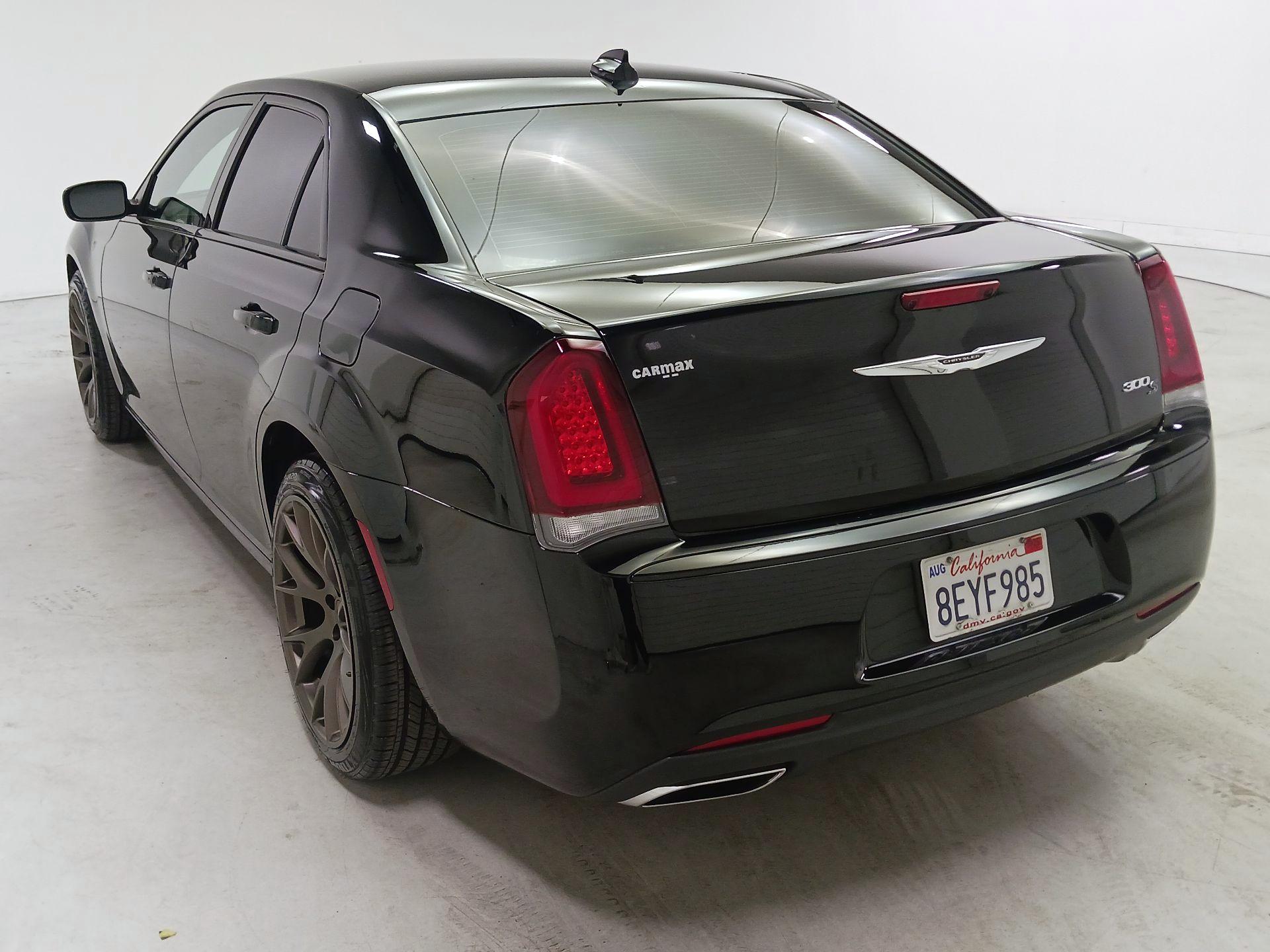 Thumbnail: 2018 Chrysler 300 - 7