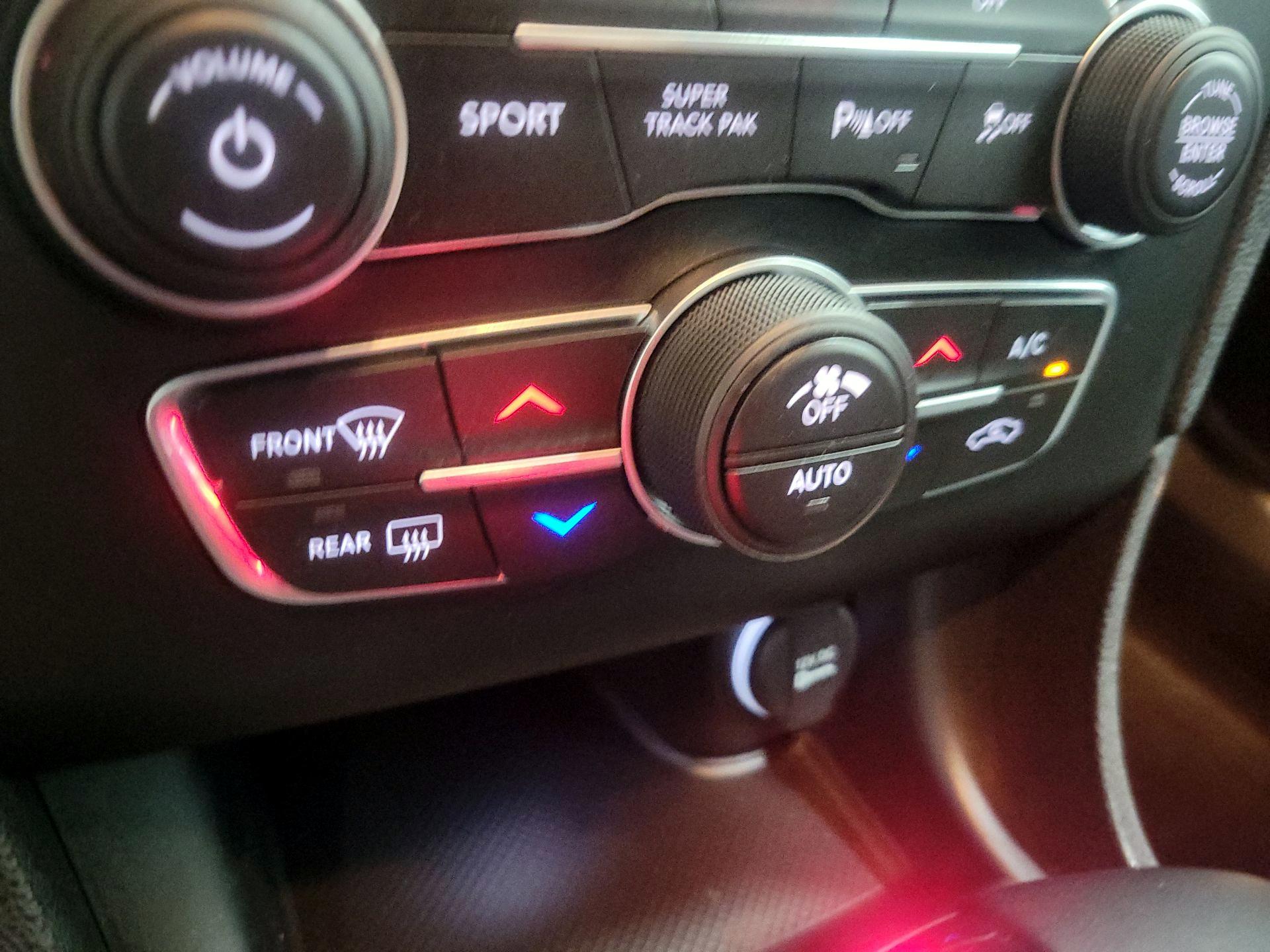 Thumbnail: 2023 Dodge Charger - 16