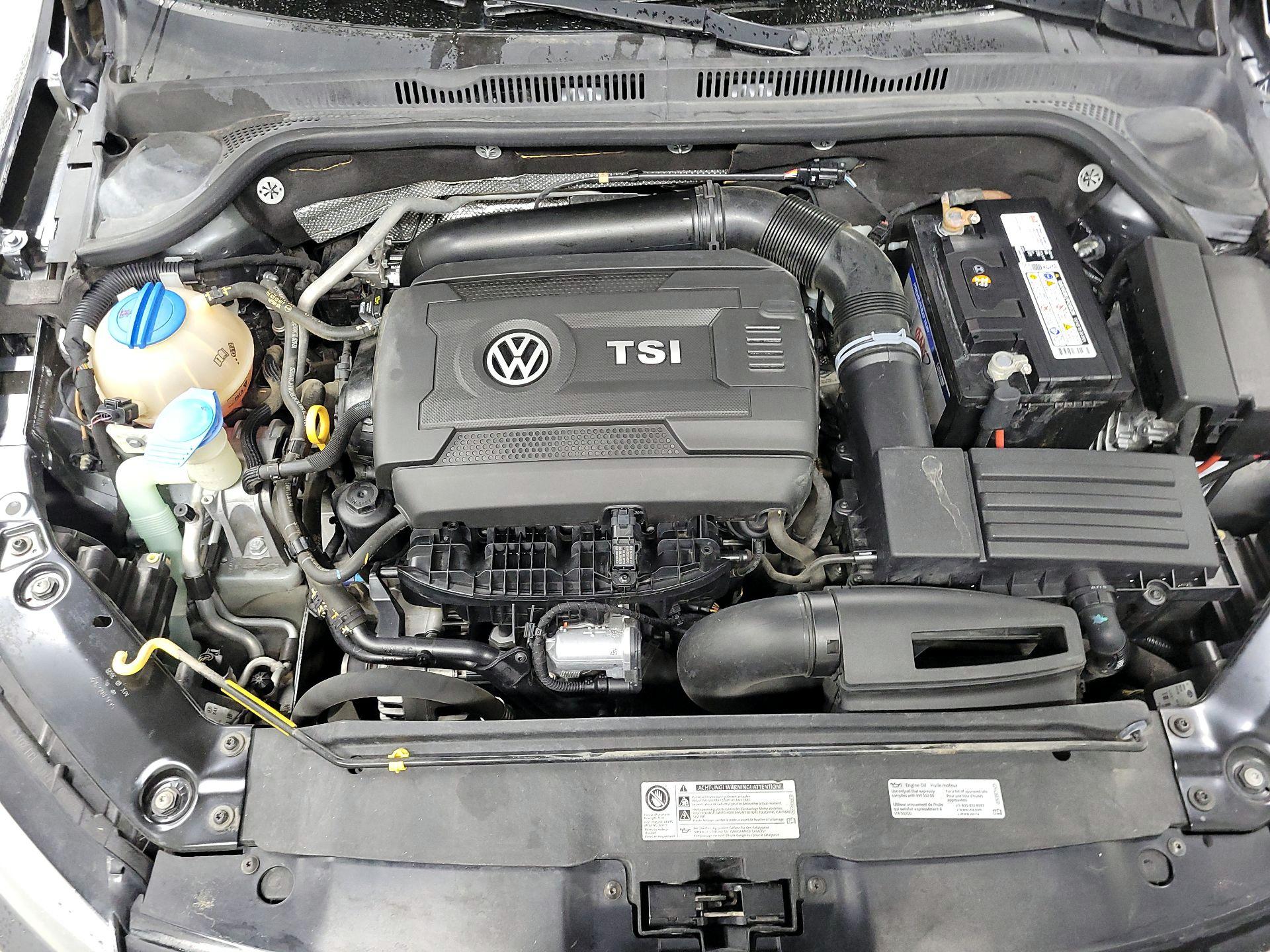 Thumbnail: 2016 Volkswagen Jetta - 17