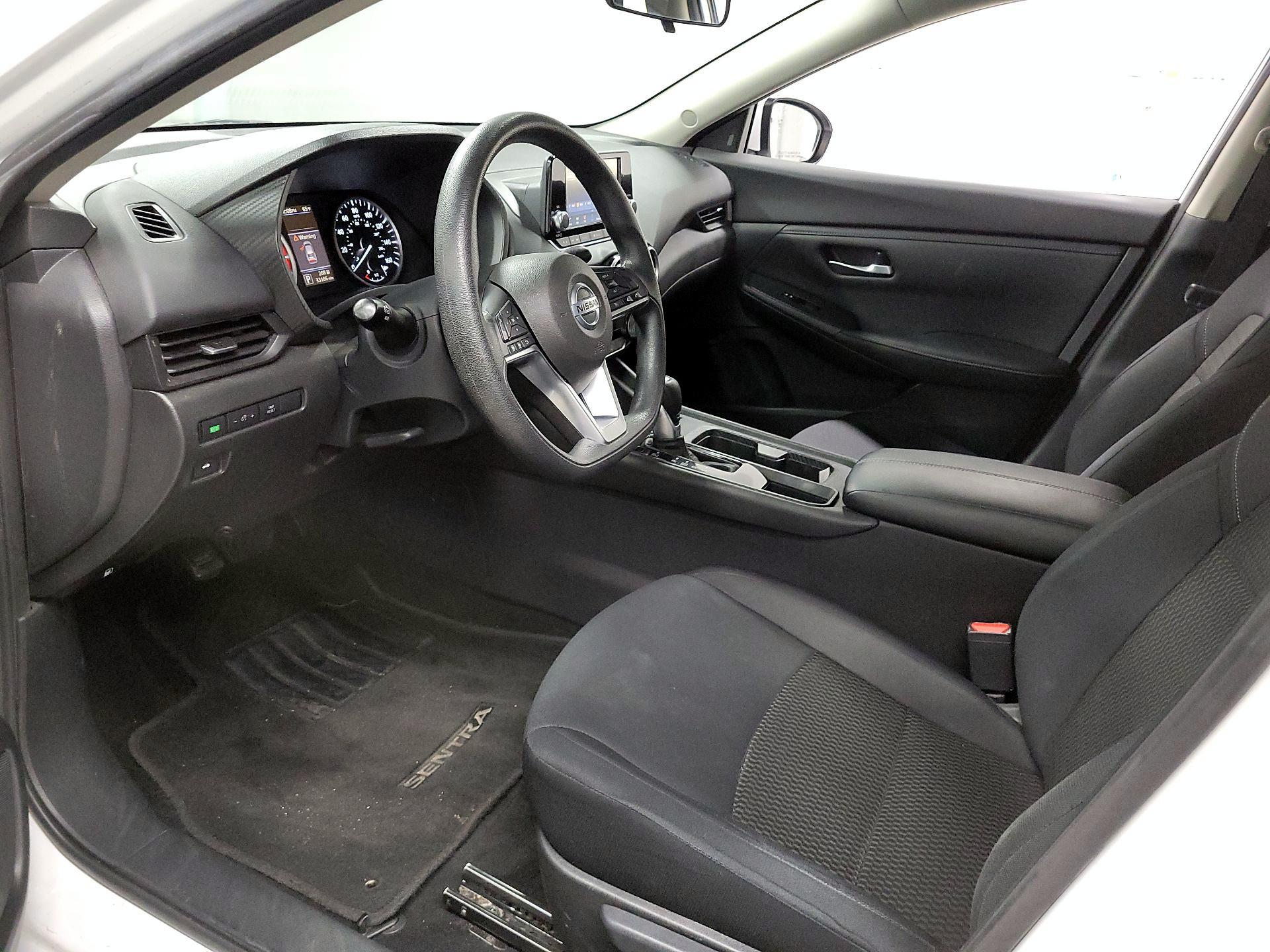 Thumbnail: 2022 Nissan Sentra - 11