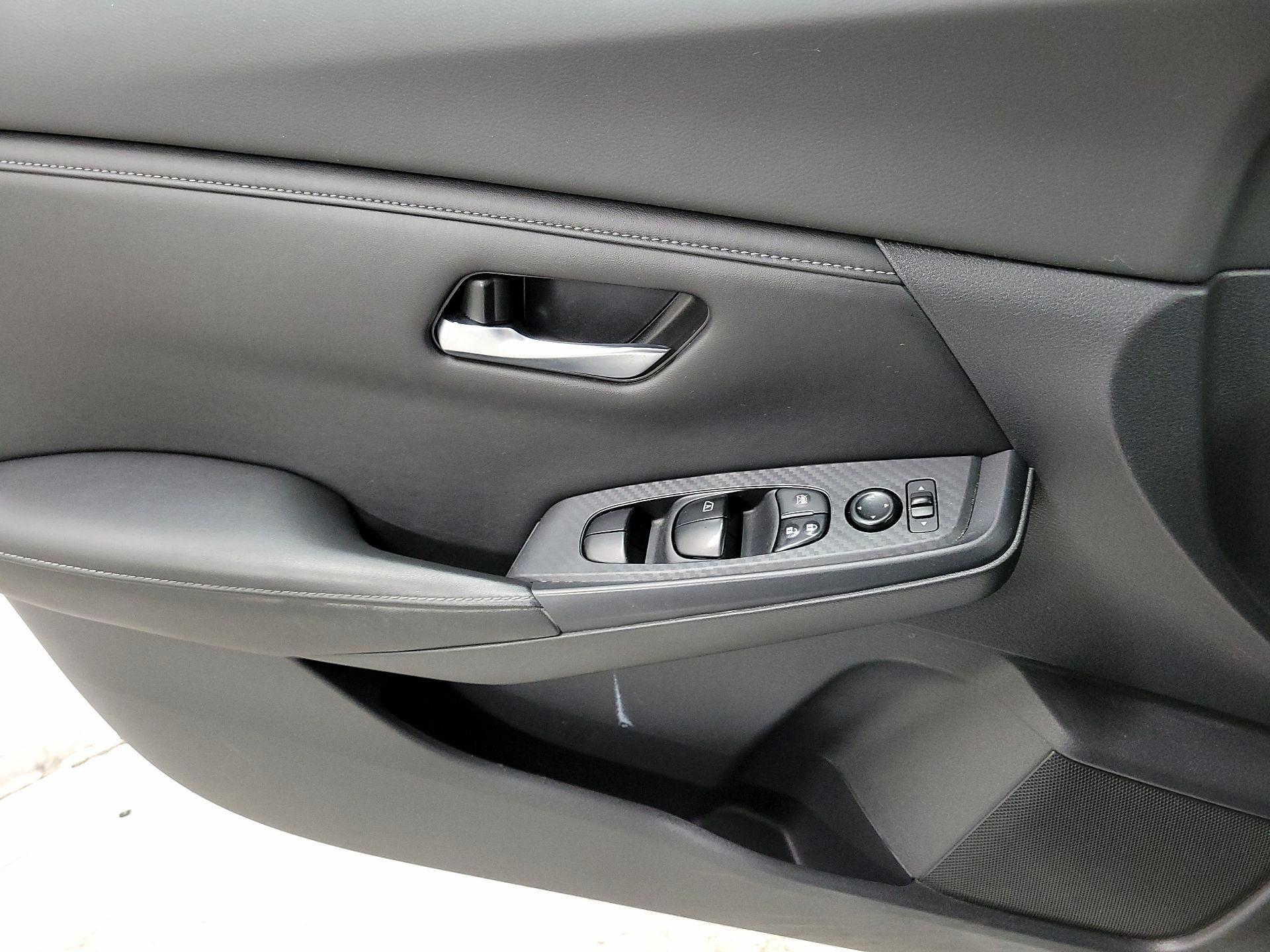 Thumbnail: 2022 Nissan Sentra - 12