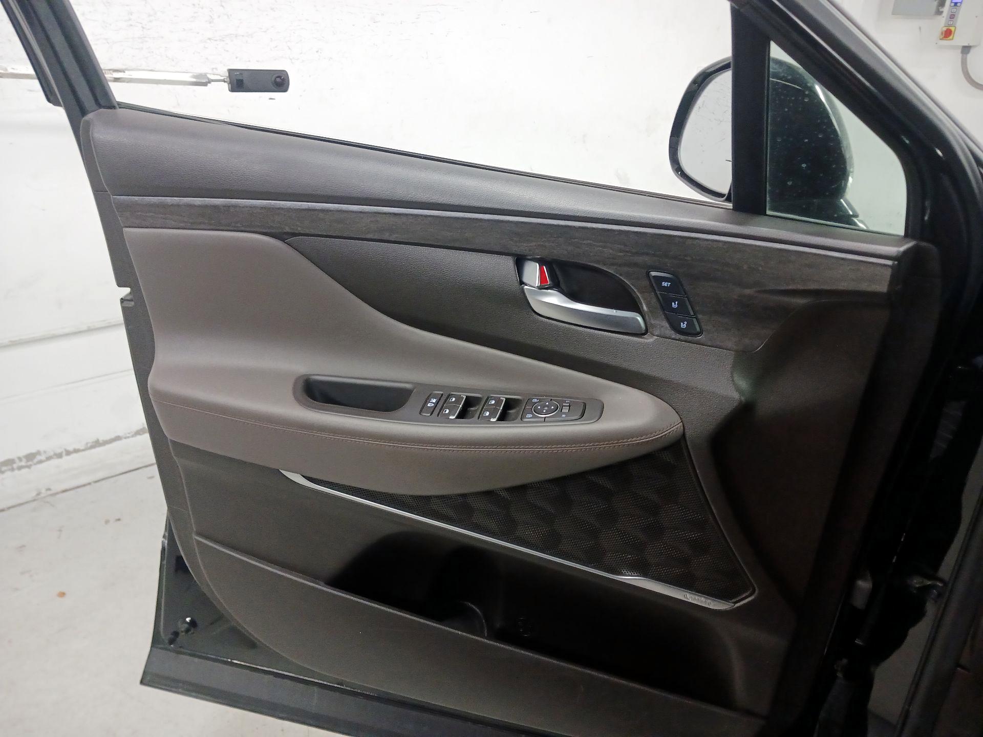 Thumbnail: 2020 Hyundai Santa Fe - 10