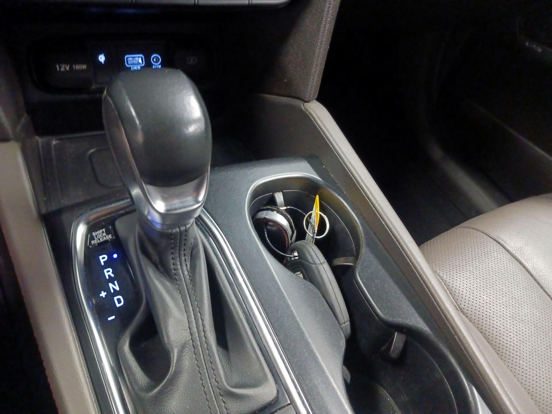 Thumbnail: 2020 Hyundai Santa Fe - 14