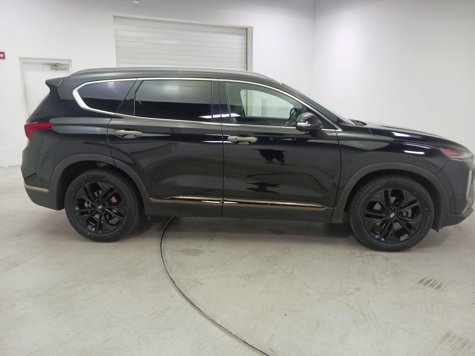 Thumbnail: 2020 Hyundai Santa Fe - 4