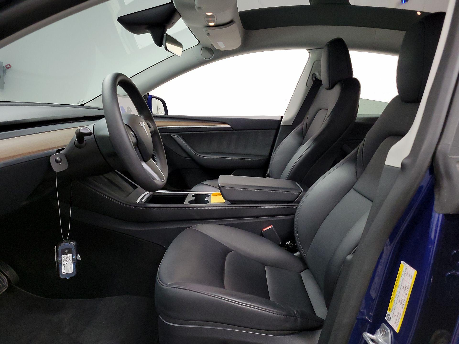 Thumbnail: 2024 Tesla Model Y - 9