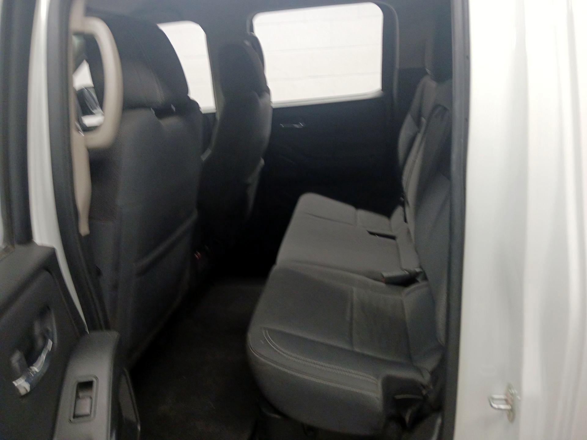 Thumbnail: 2022 Nissan Frontier - 14