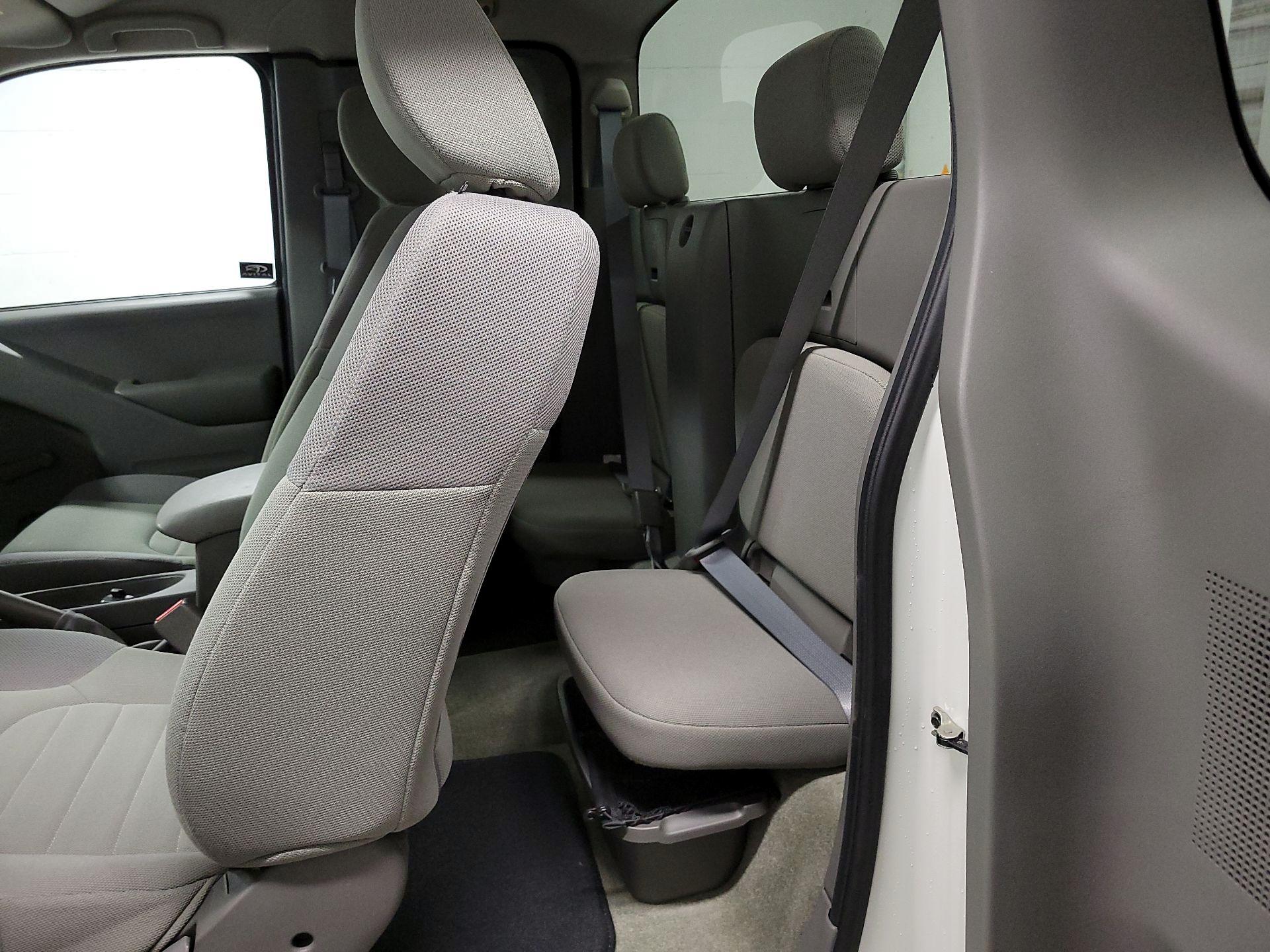 Thumbnail: 2017 Nissan Frontier - 17