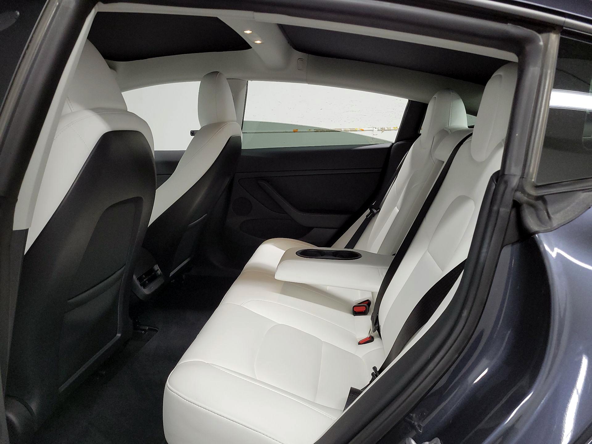 Thumbnail: 2023 Tesla Model 3 - 15