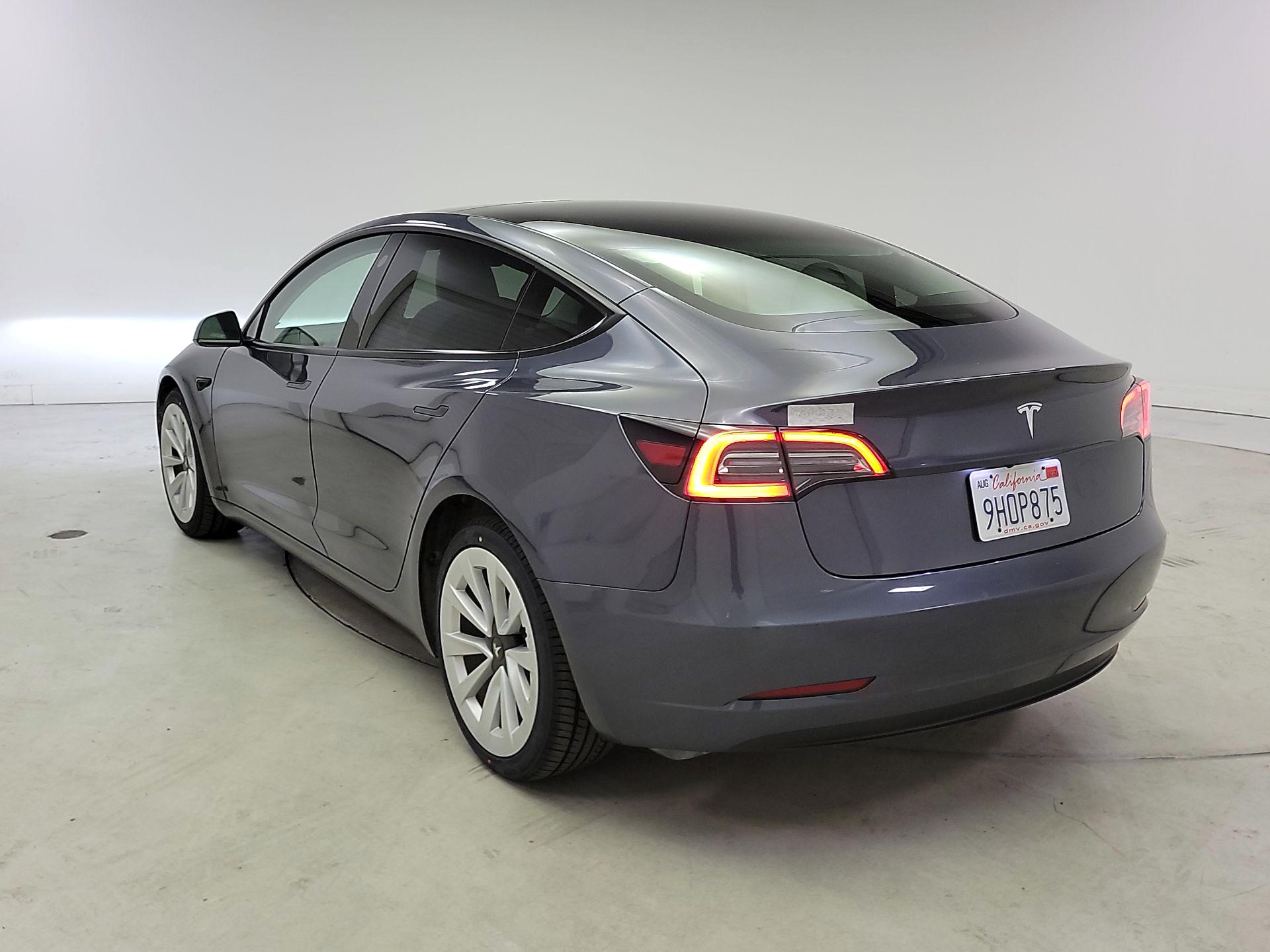 Thumbnail: 2023 Tesla Model 3 - 7