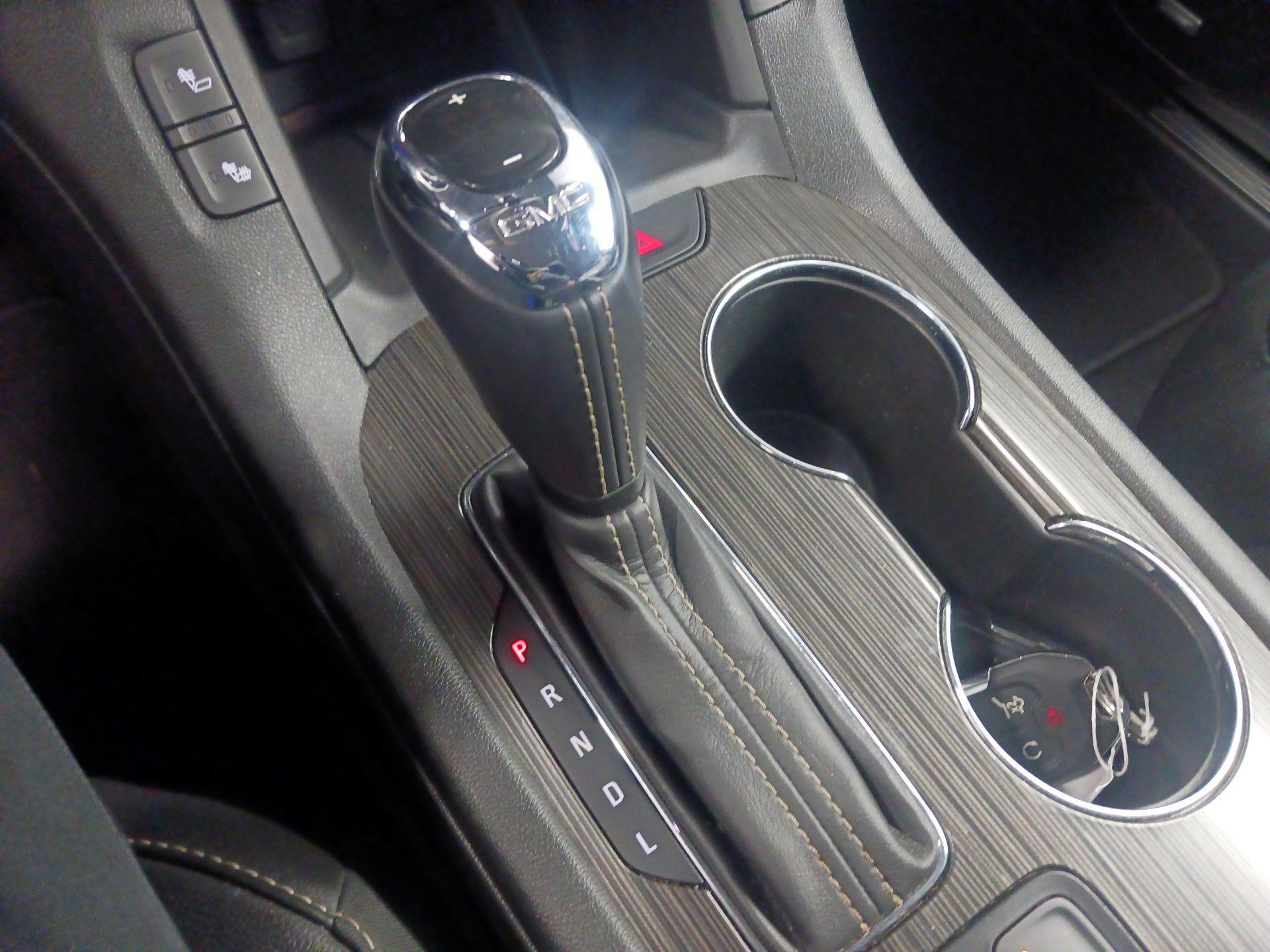 Thumbnail: 2019 GMC Acadia - 13