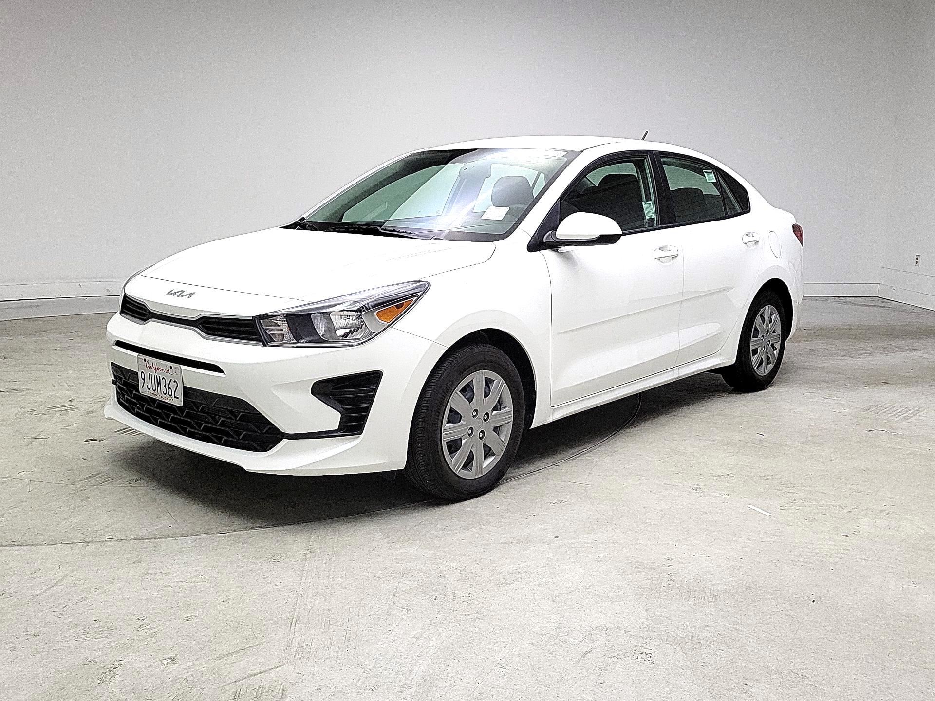 Thumbnail: 2023 Kia Rio - 3