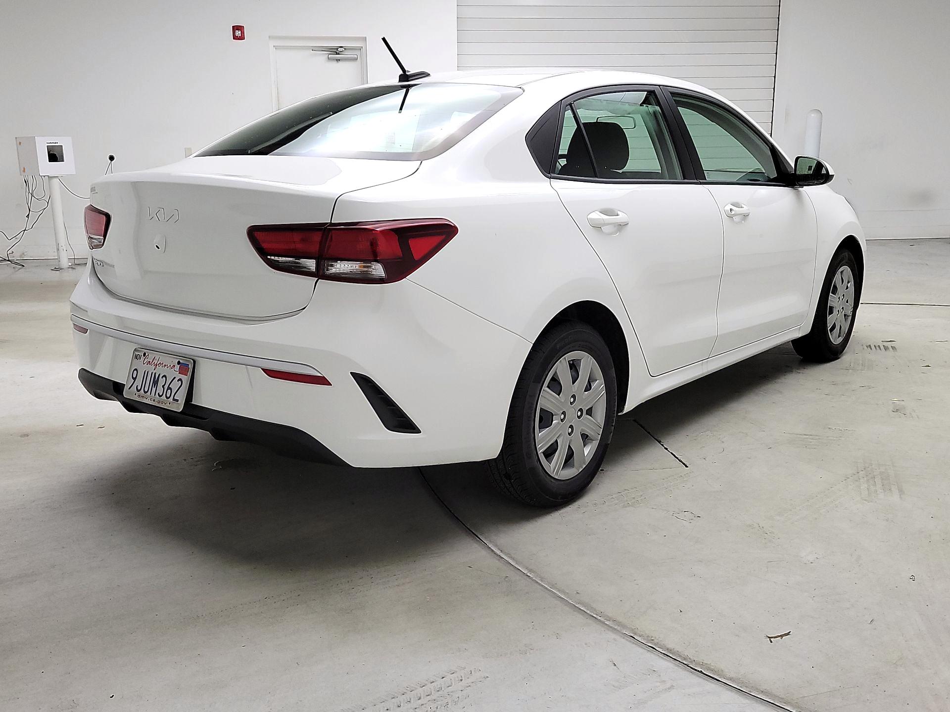 Thumbnail: 2023 Kia Rio - 5