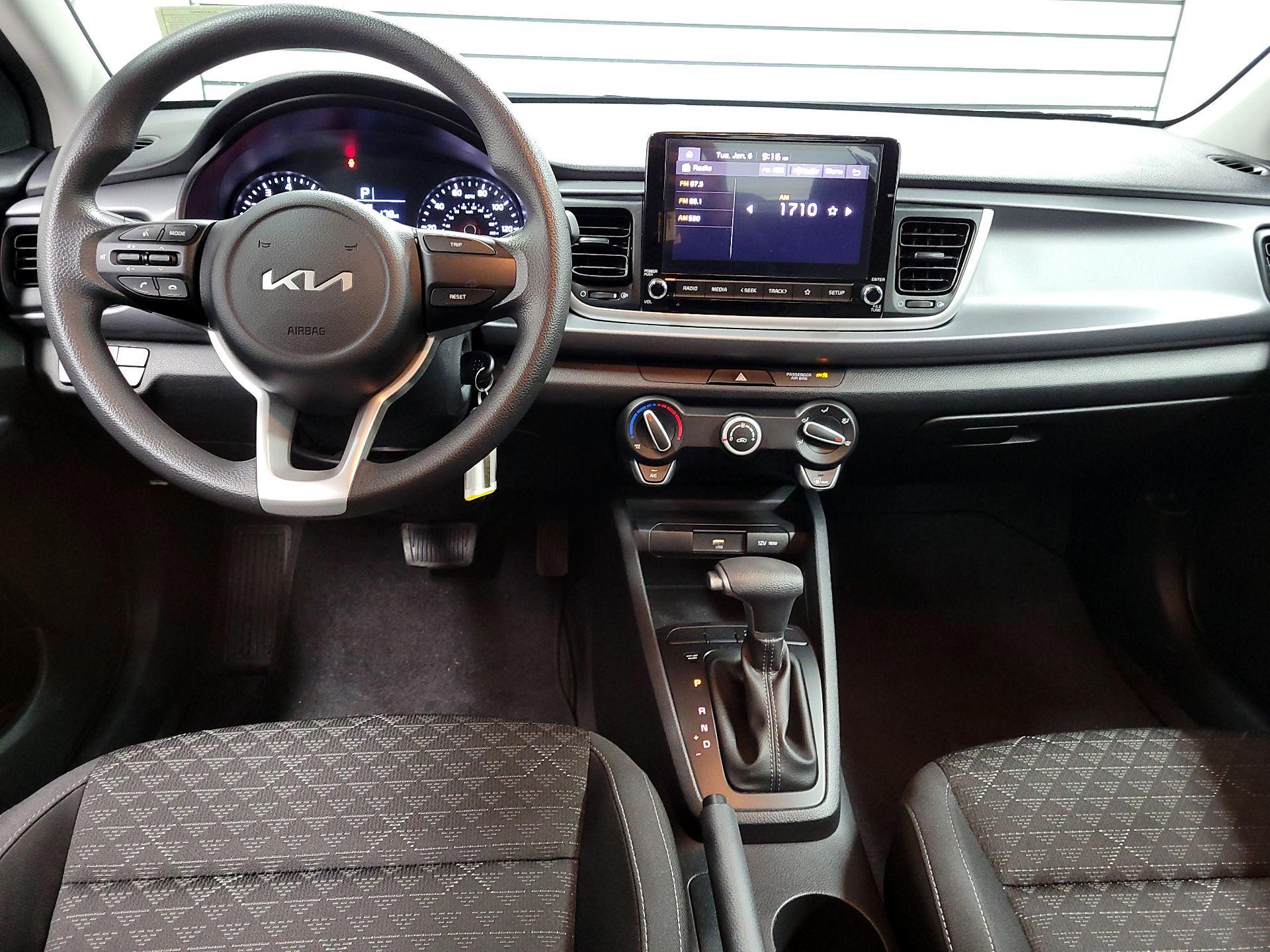 Thumbnail: 2023 Kia Rio - 8