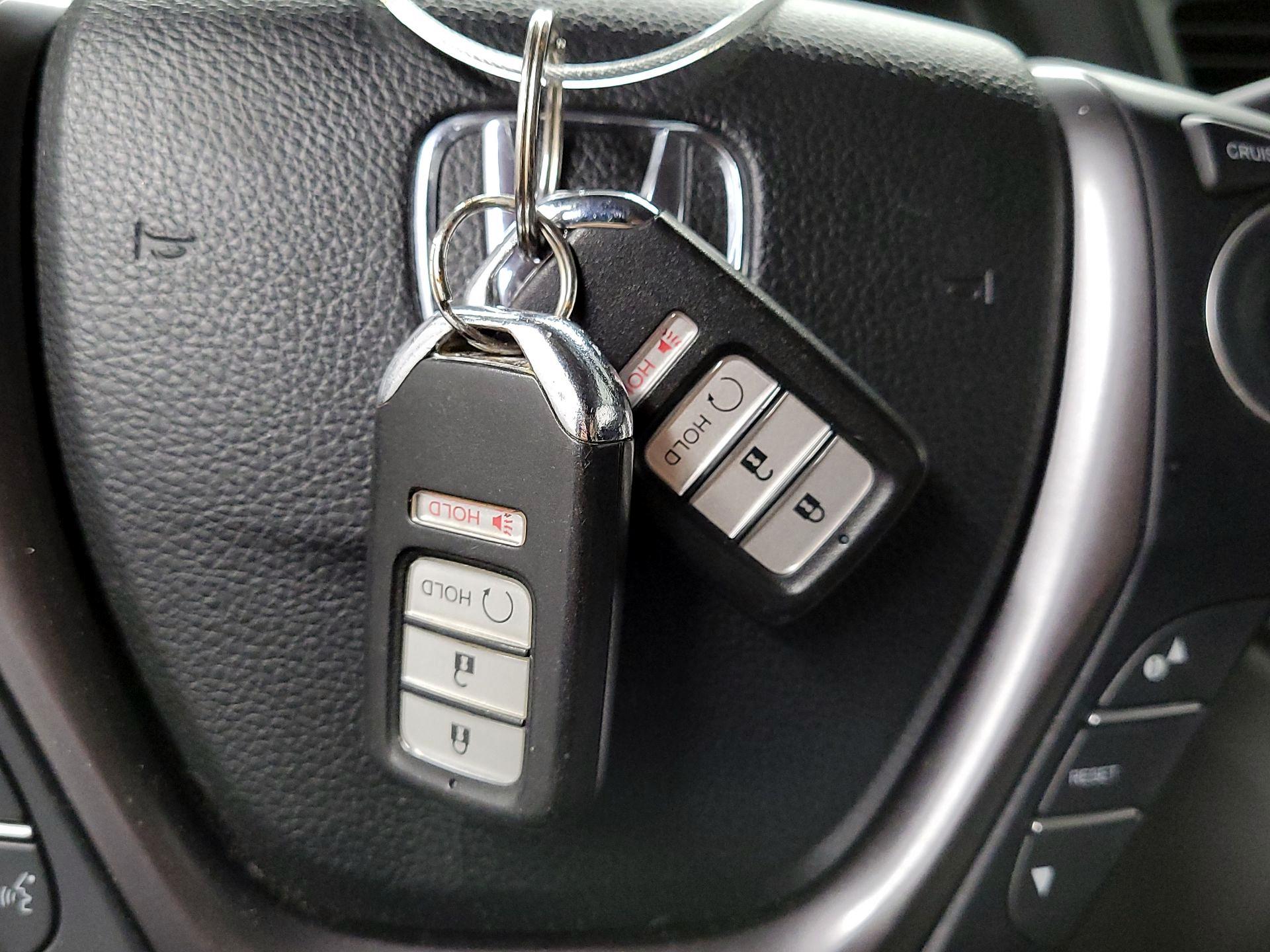 Thumbnail: 2017 Honda Ridgeline - 18