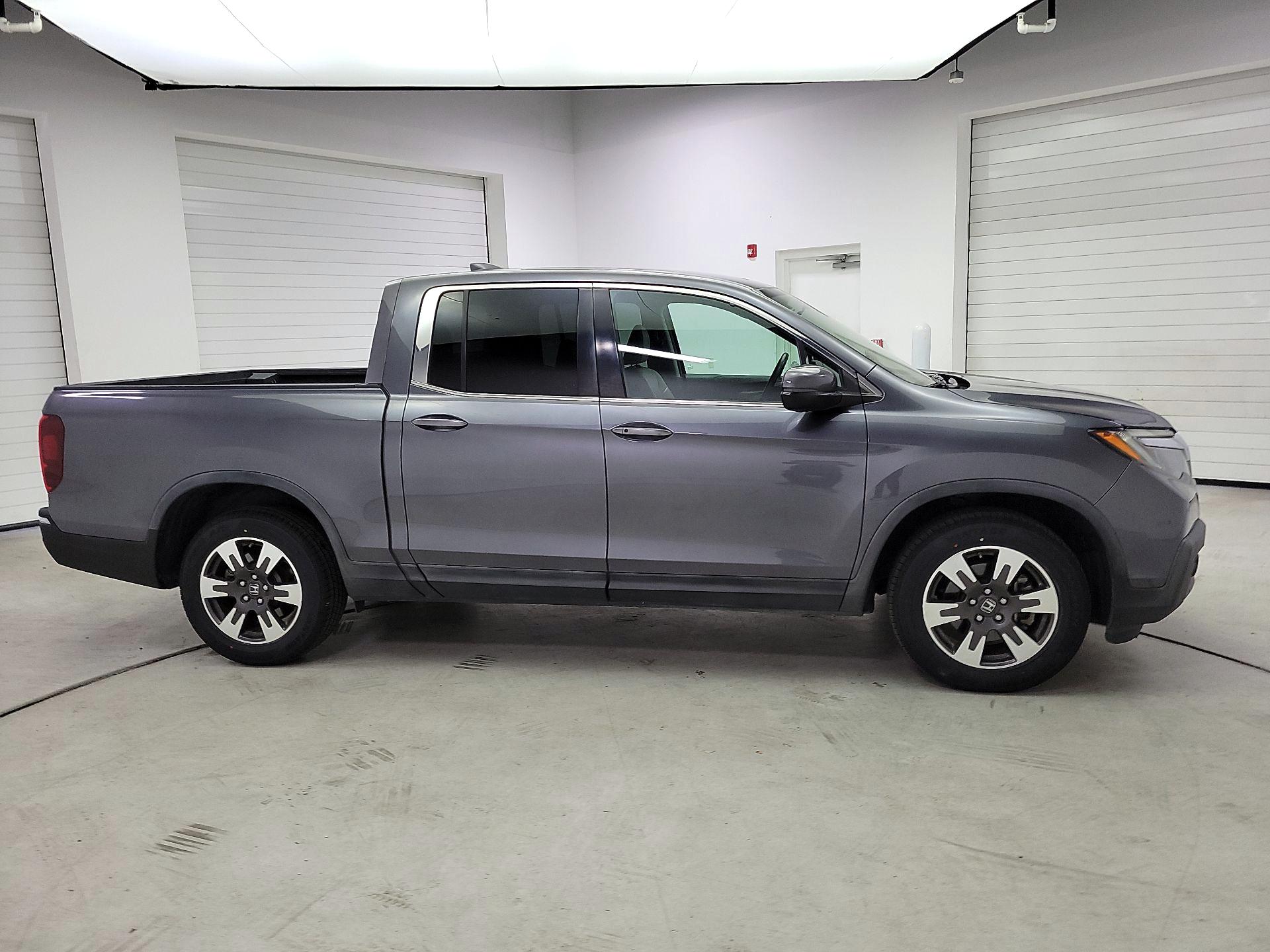 Thumbnail: 2017 Honda Ridgeline - 4