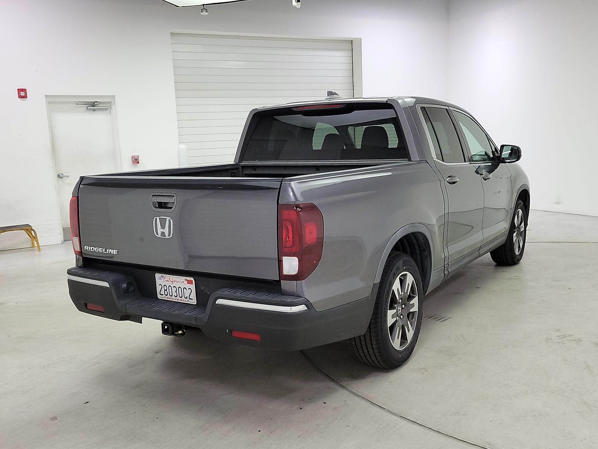 Thumbnail: 2017 Honda Ridgeline - 5