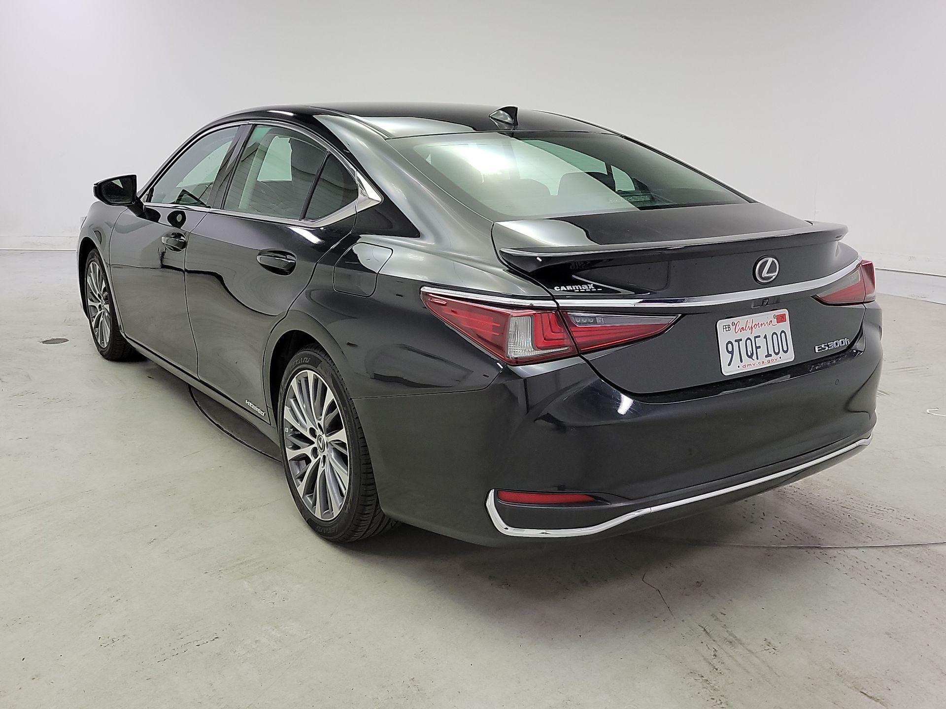 Thumbnail: 2020 Lexus ES - 7