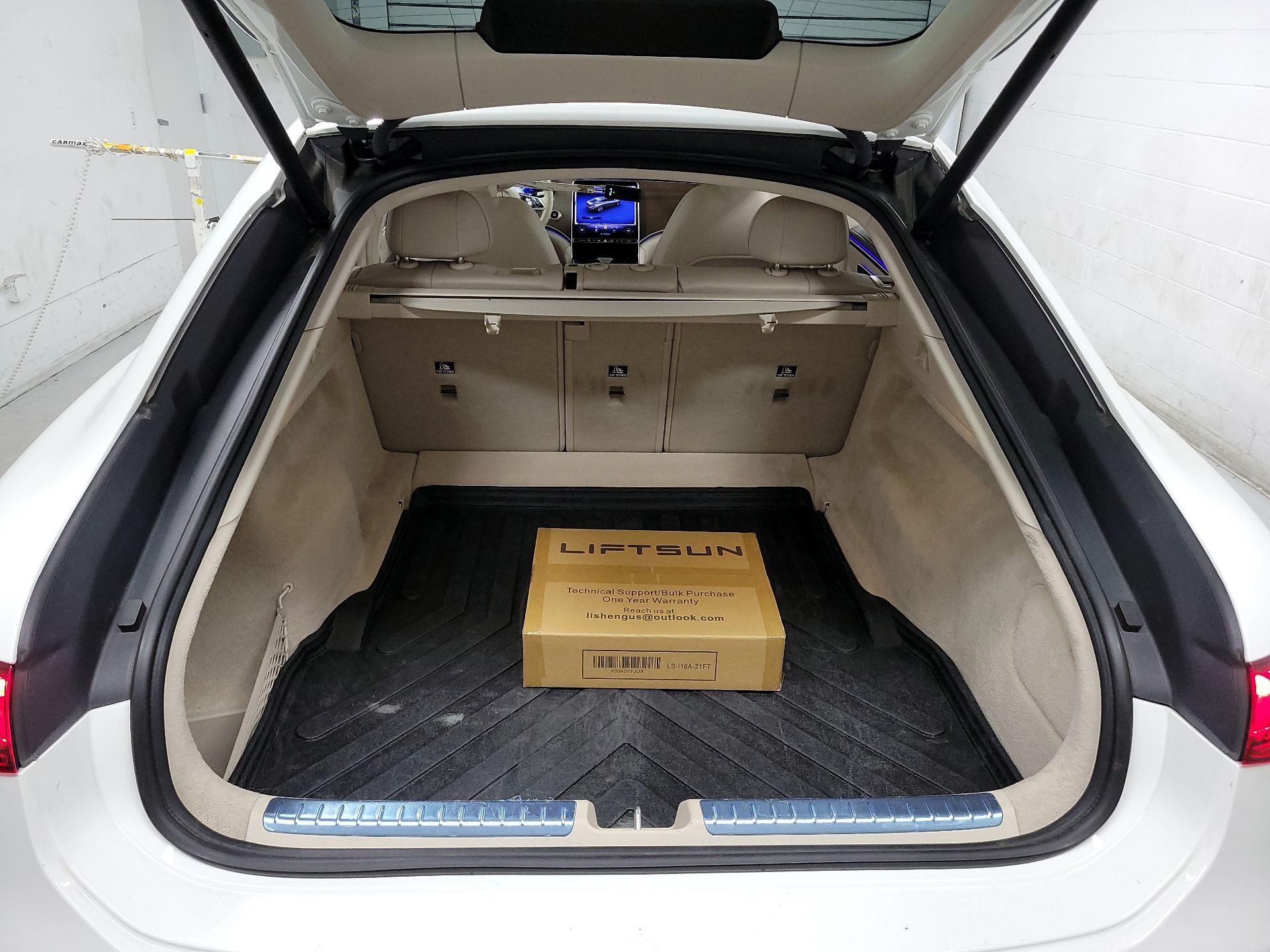 Thumbnail: 2023 Mercedes-Benz EQS - 16