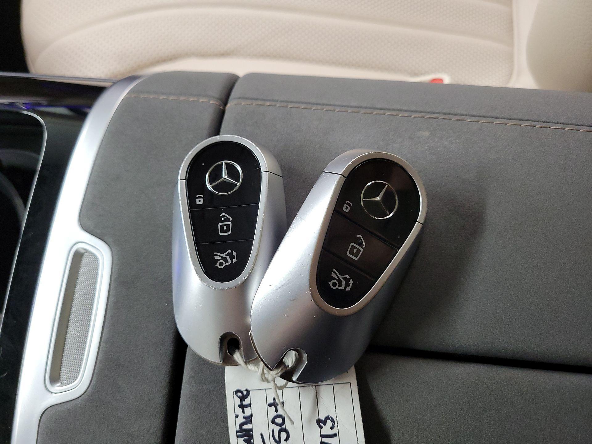 Thumbnail: 2023 Mercedes-Benz EQS - 17