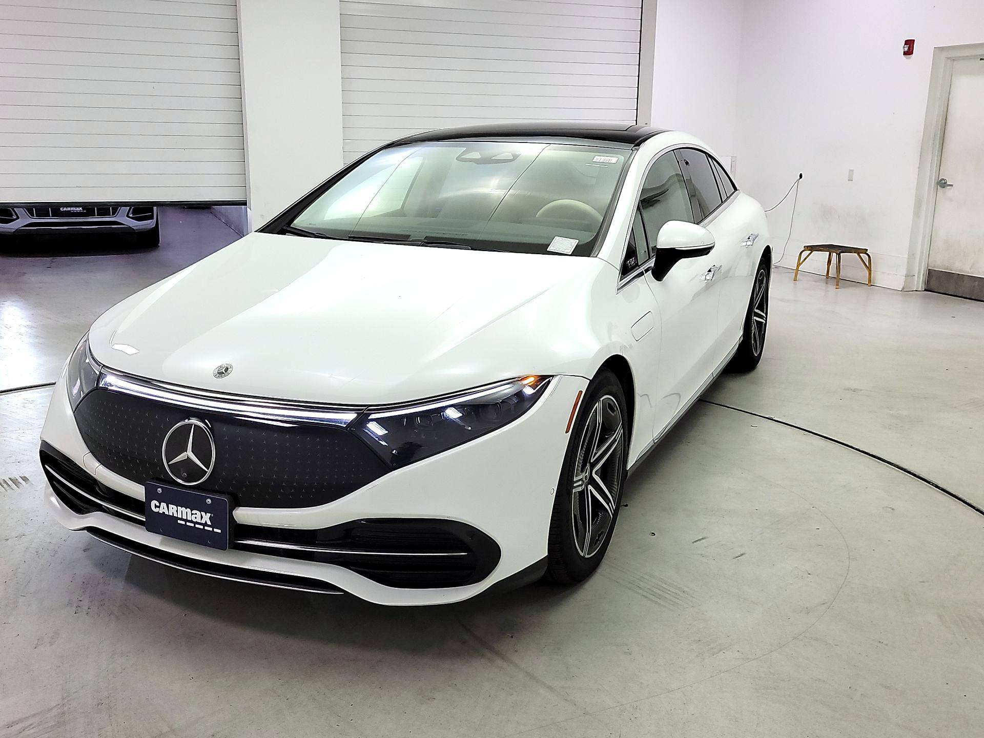 Thumbnail: 2023 Mercedes-Benz EQS - 3