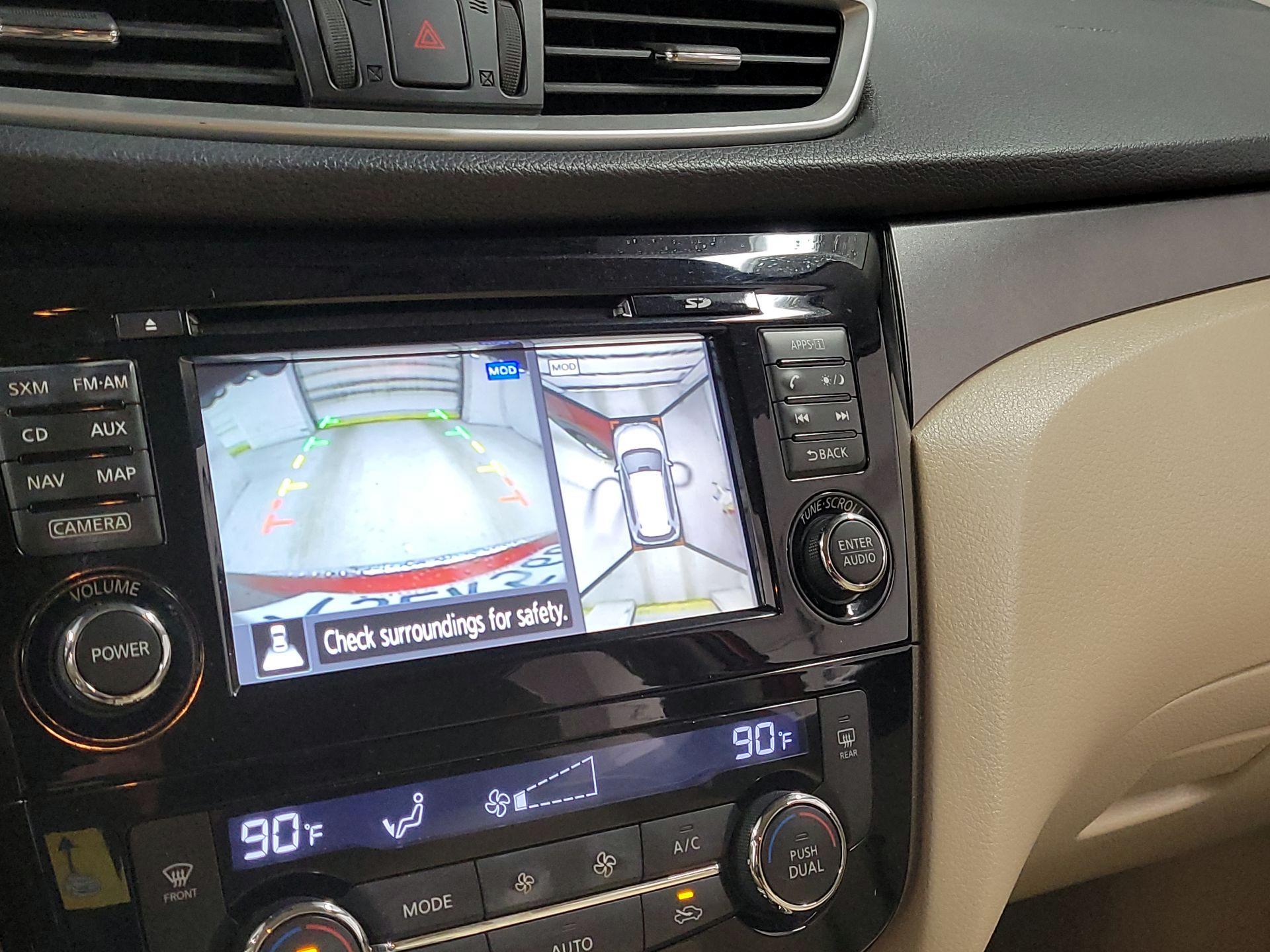 Thumbnail: 2015 Nissan Rogue - 15