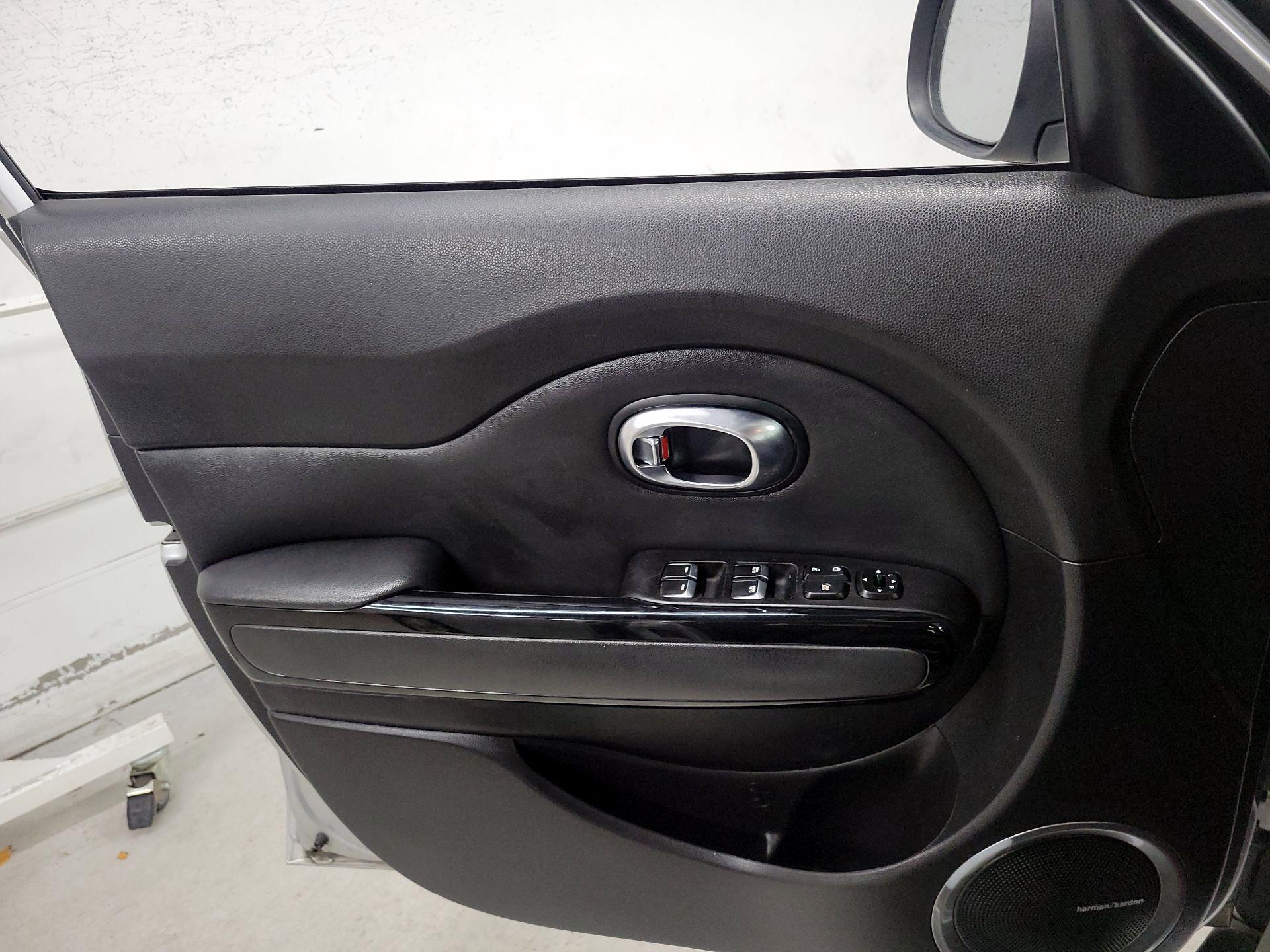 Thumbnail: 2018 Kia Soul - 12