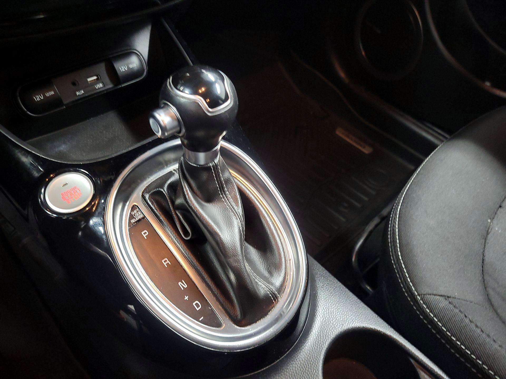 Thumbnail: 2018 Kia Soul - 16