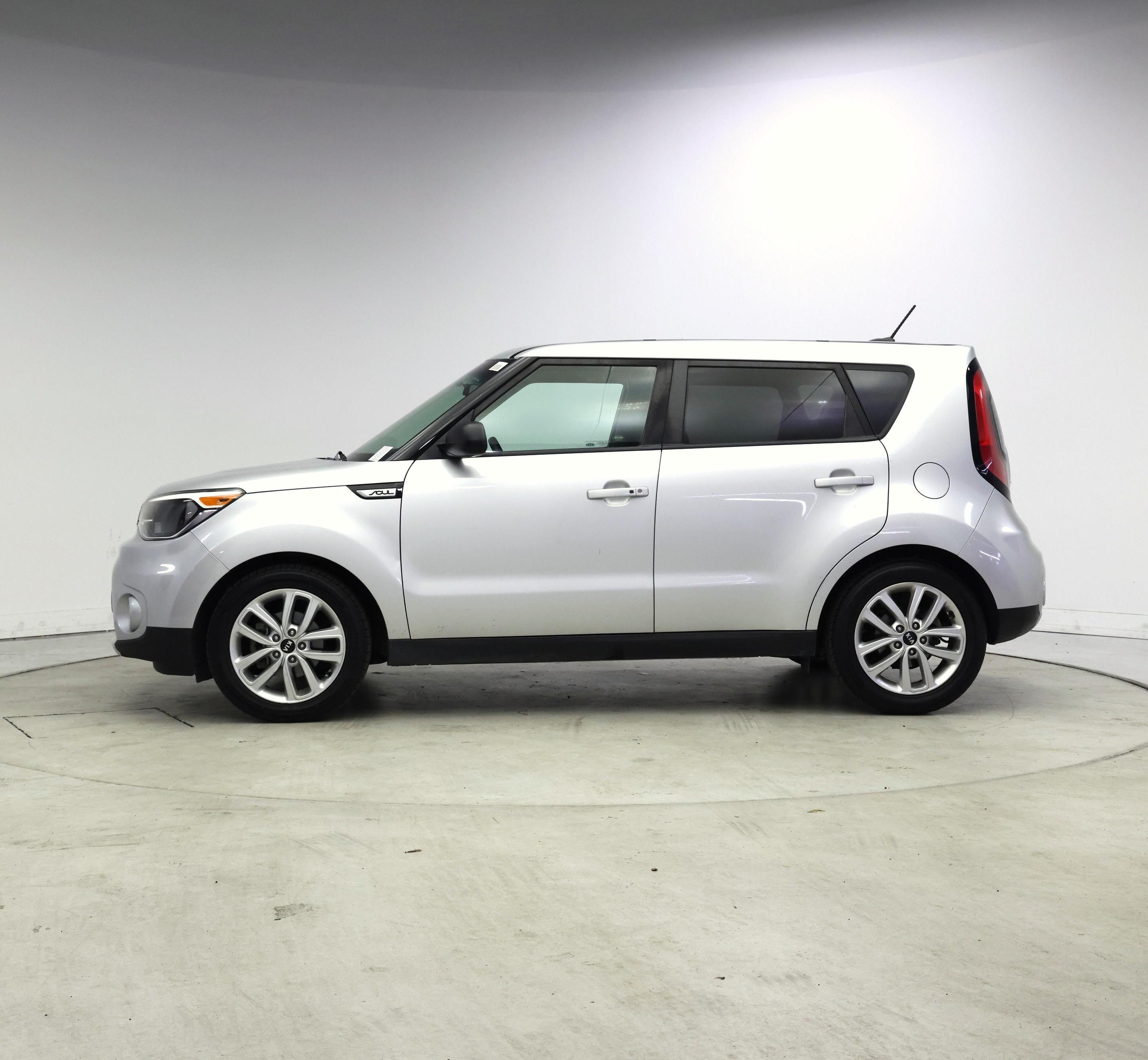 Thumbnail: 2018 Kia Soul - 3