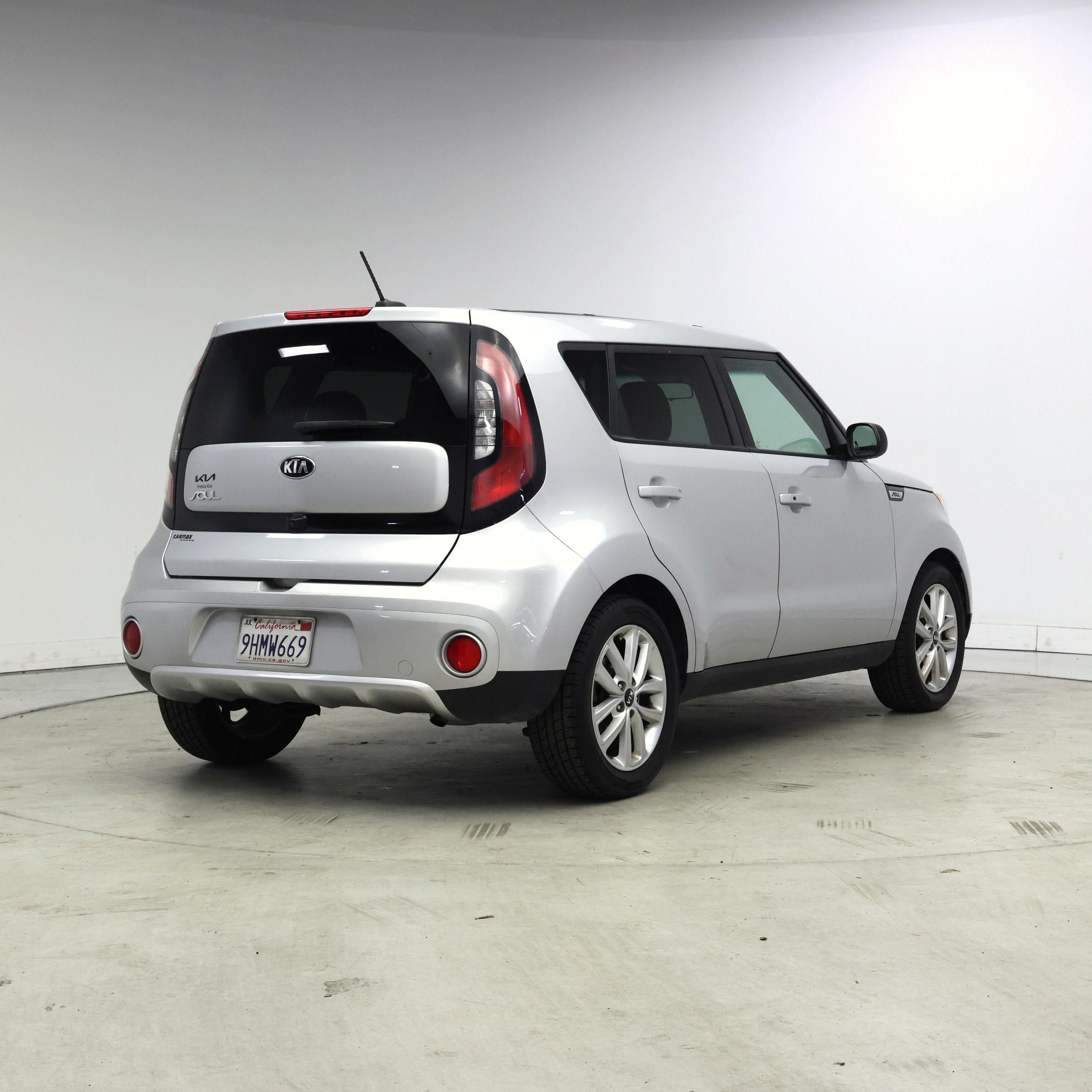 Thumbnail: 2018 Kia Soul - 8