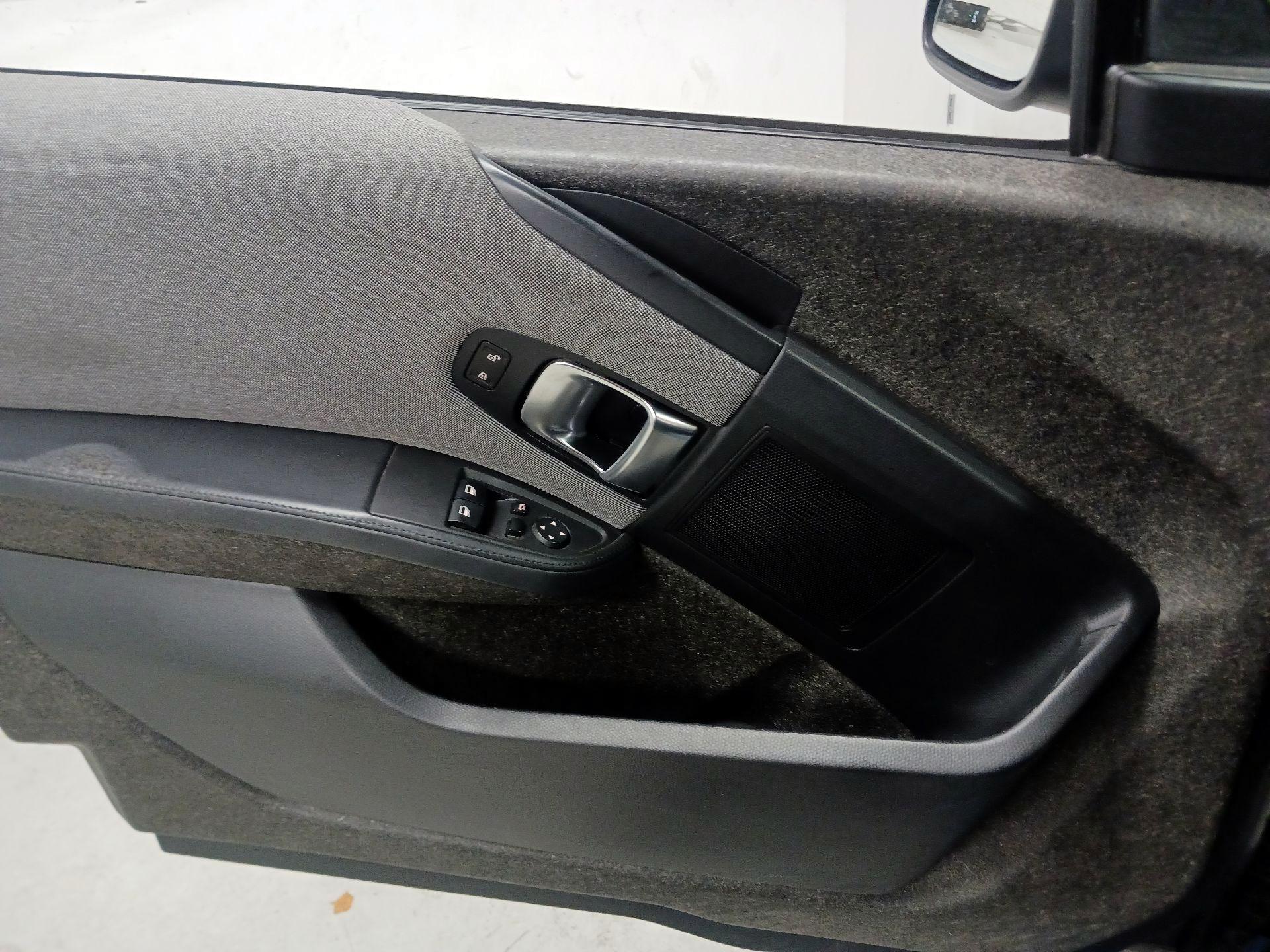 Thumbnail: 2016 BMW i3 - 12