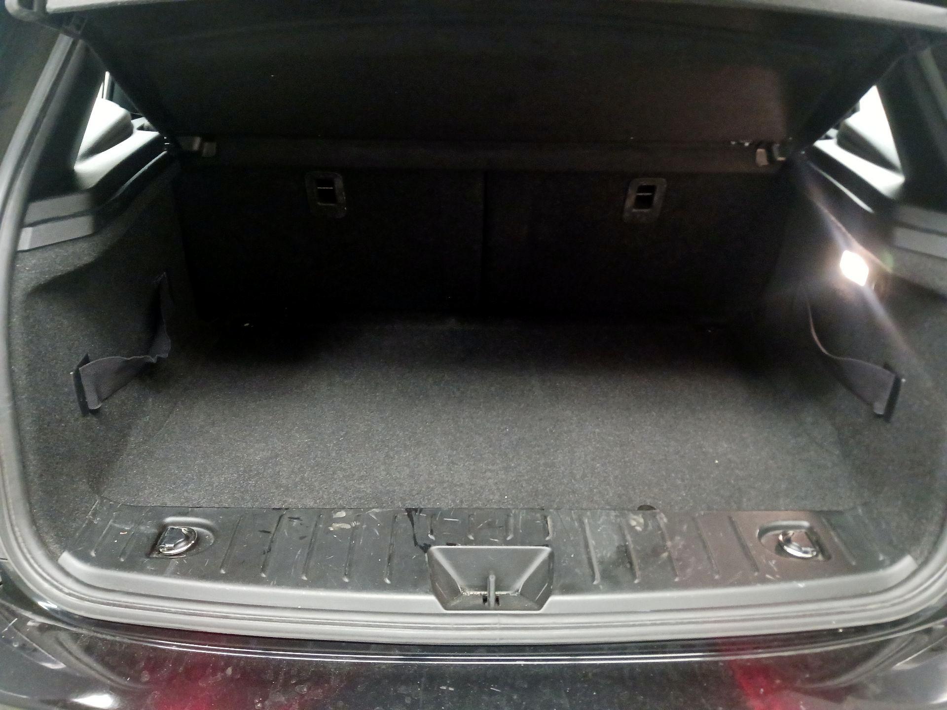 Thumbnail: 2016 BMW i3 - 16