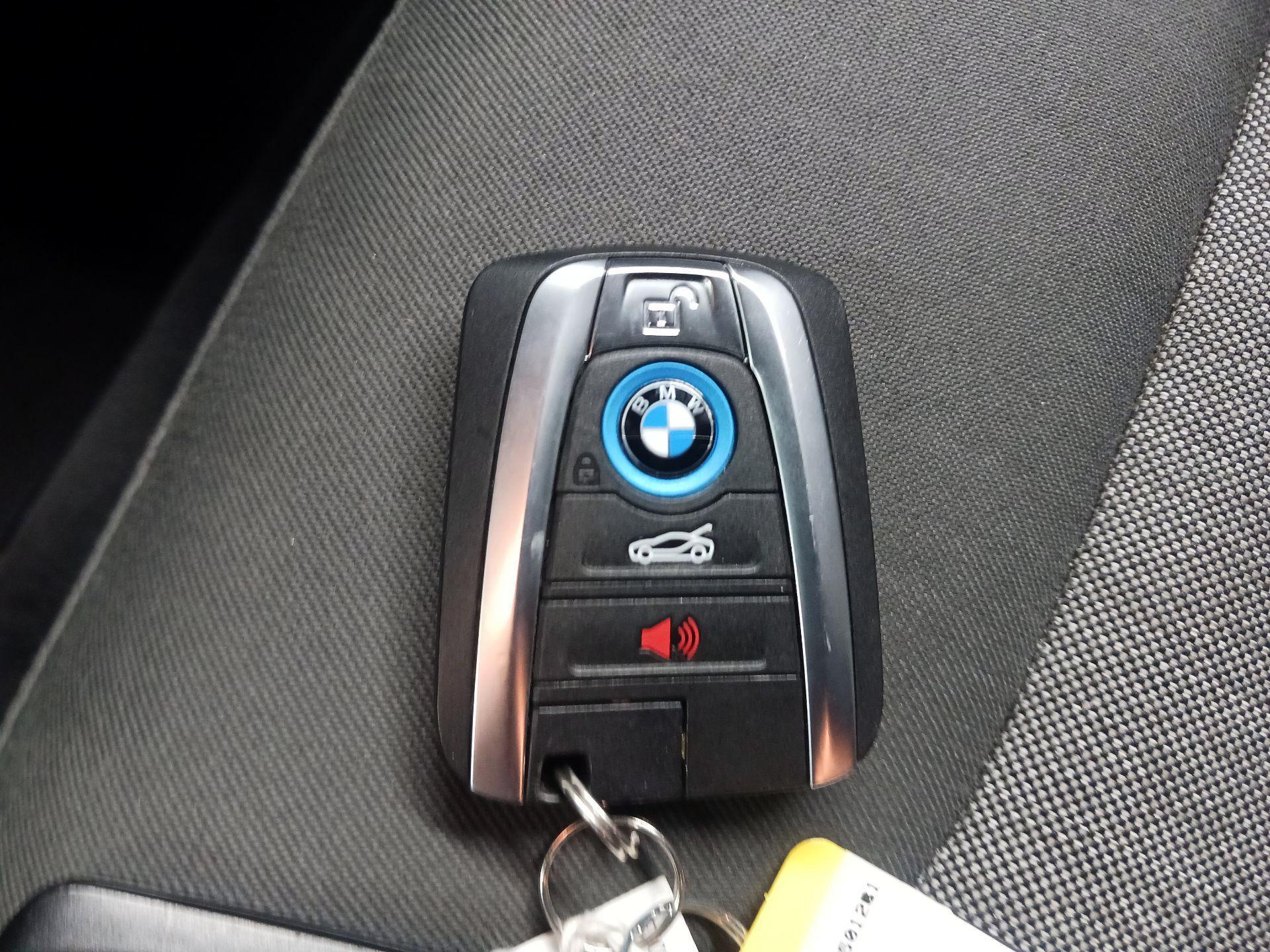 Thumbnail: 2016 BMW i3 - 18