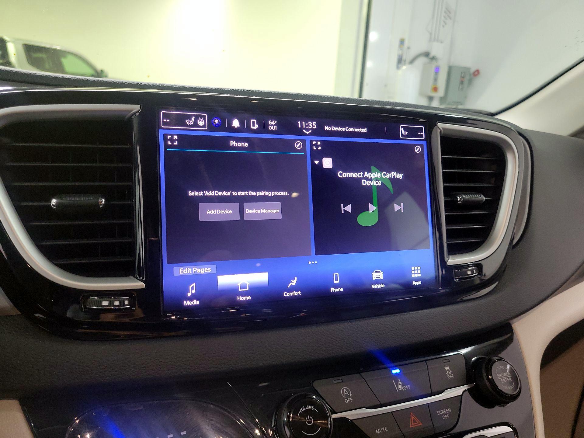 Thumbnail: 2022 Chrysler Pacifica - 14