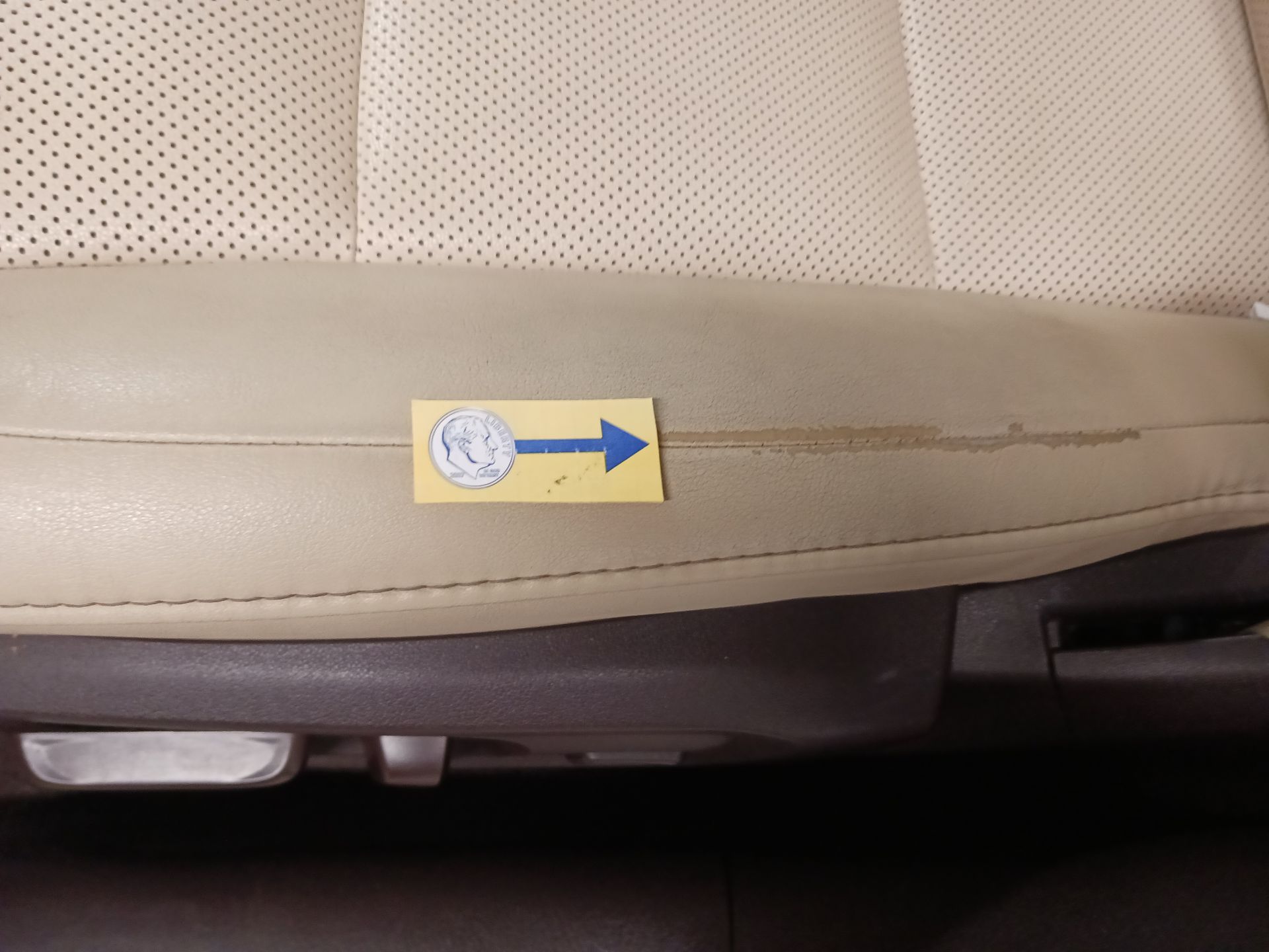 Thumbnail: 2018 Lexus ES - 20