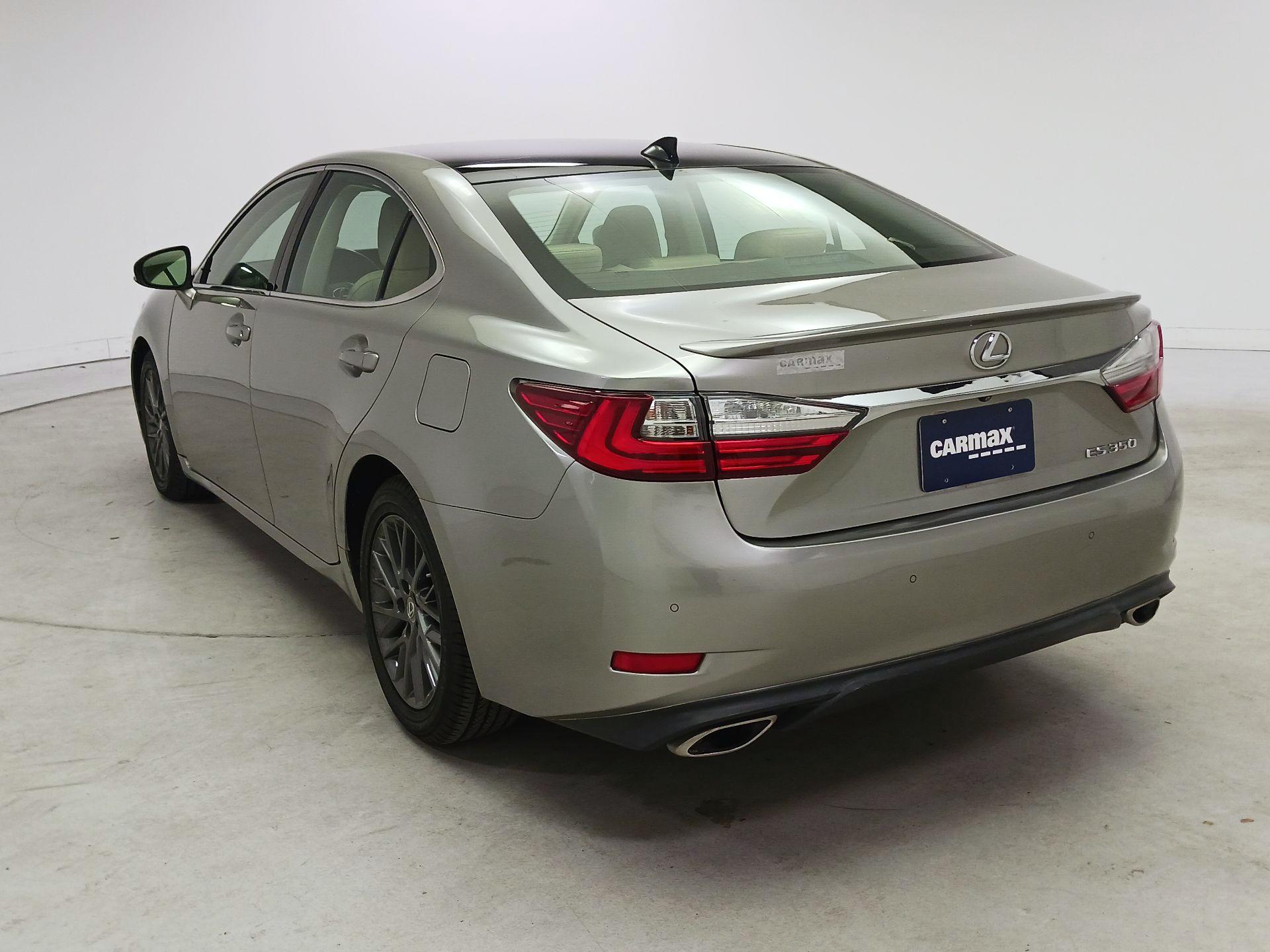 Thumbnail: 2018 Lexus ES - 7