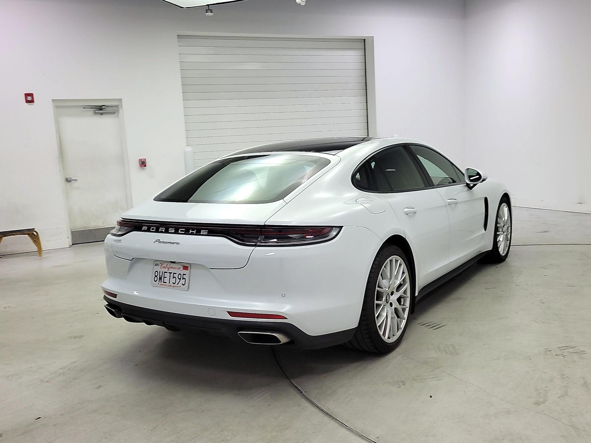 Thumbnail: 2021 Porsche Panamera - 5