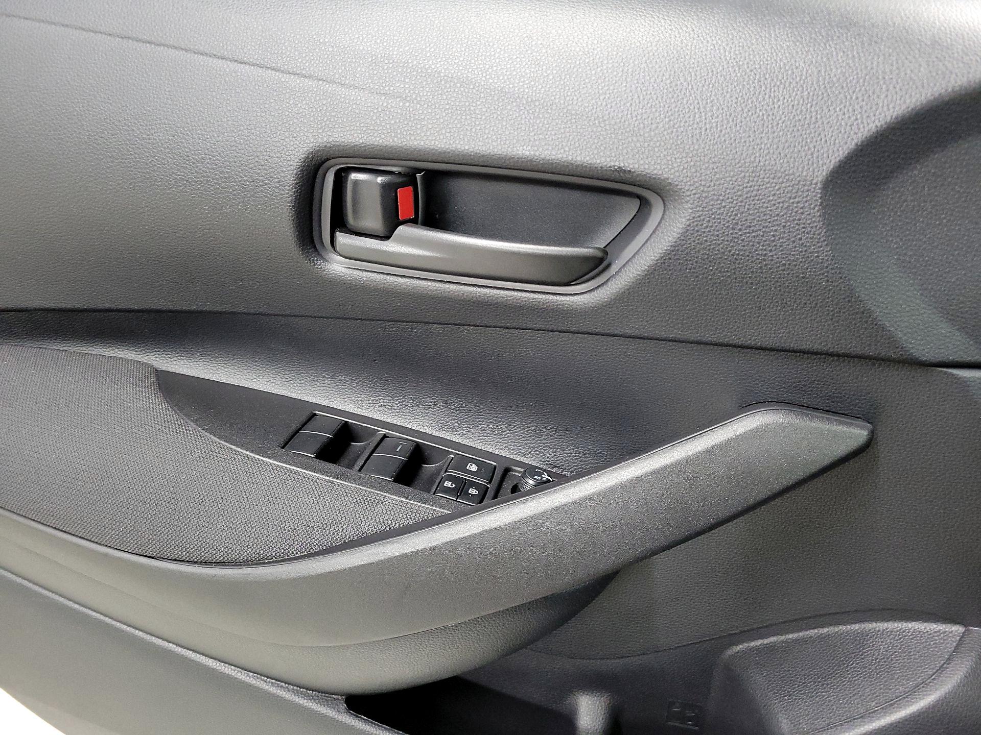 Thumbnail: 2025 Toyota Corolla - 10