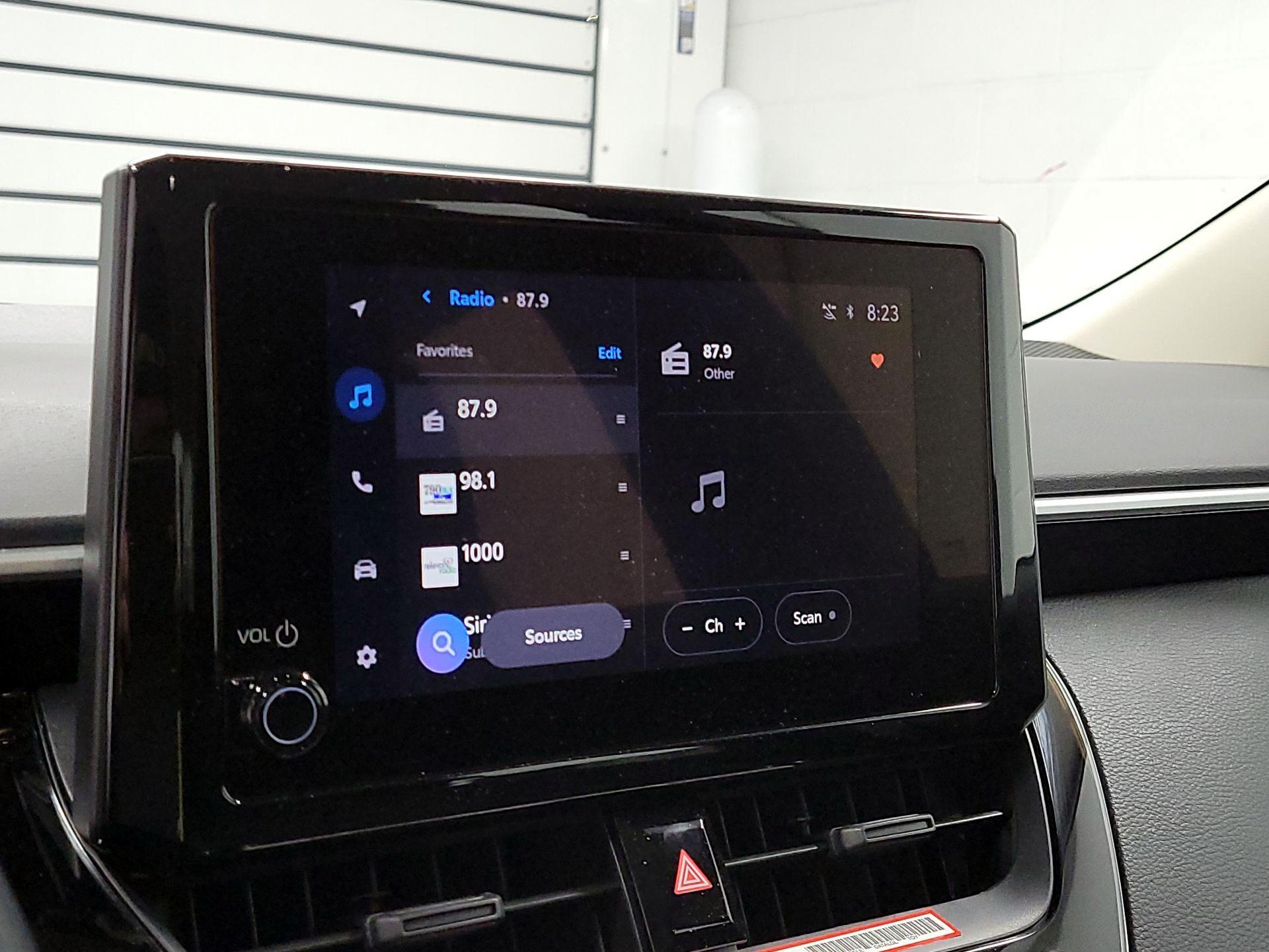 Thumbnail: 2025 Toyota Corolla - 13