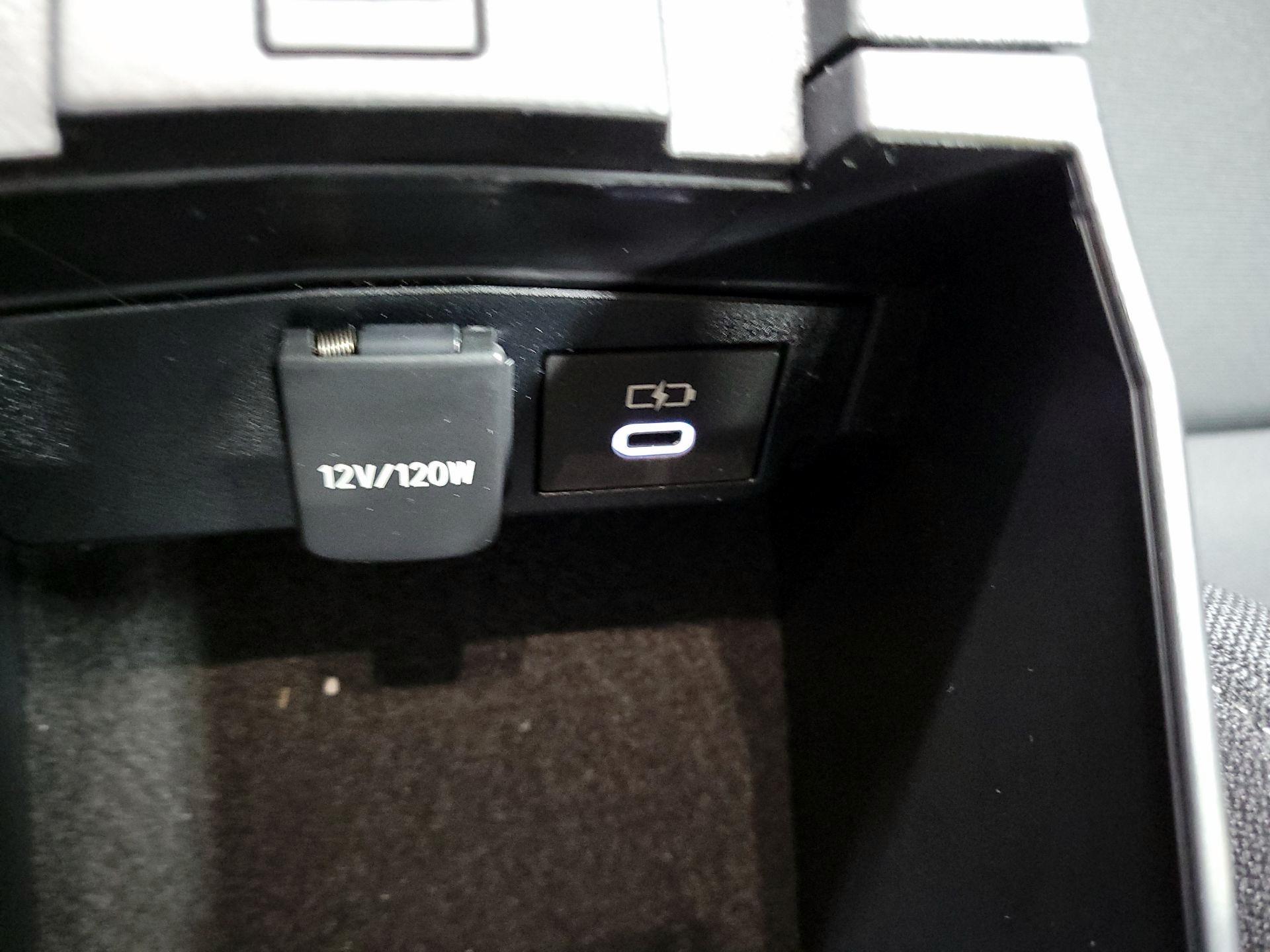 Thumbnail: 2025 Toyota Corolla - 16